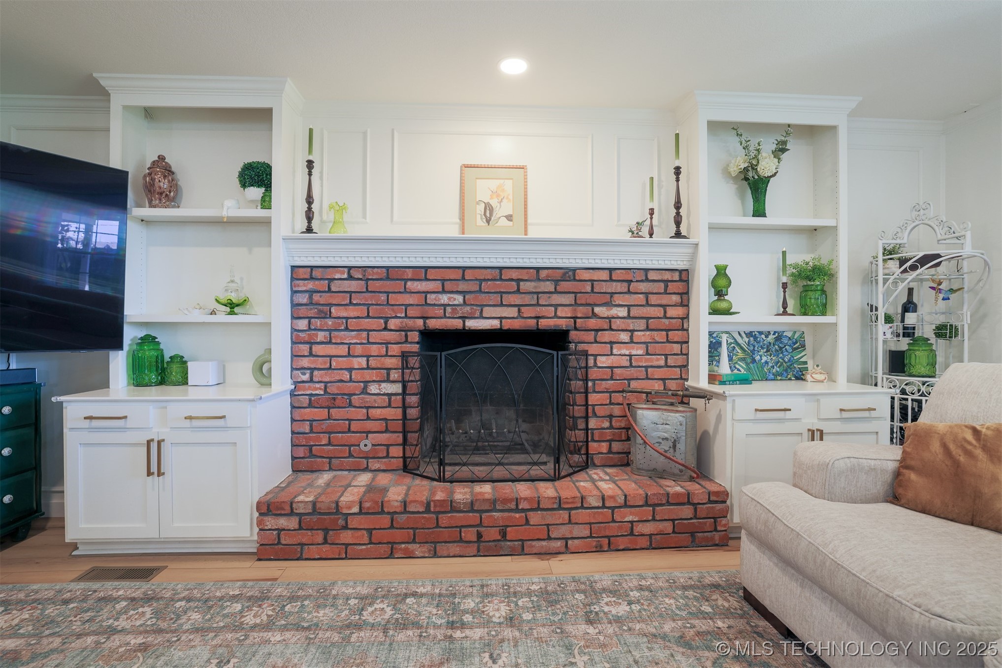 10807 E 99th Street Property Photo 5