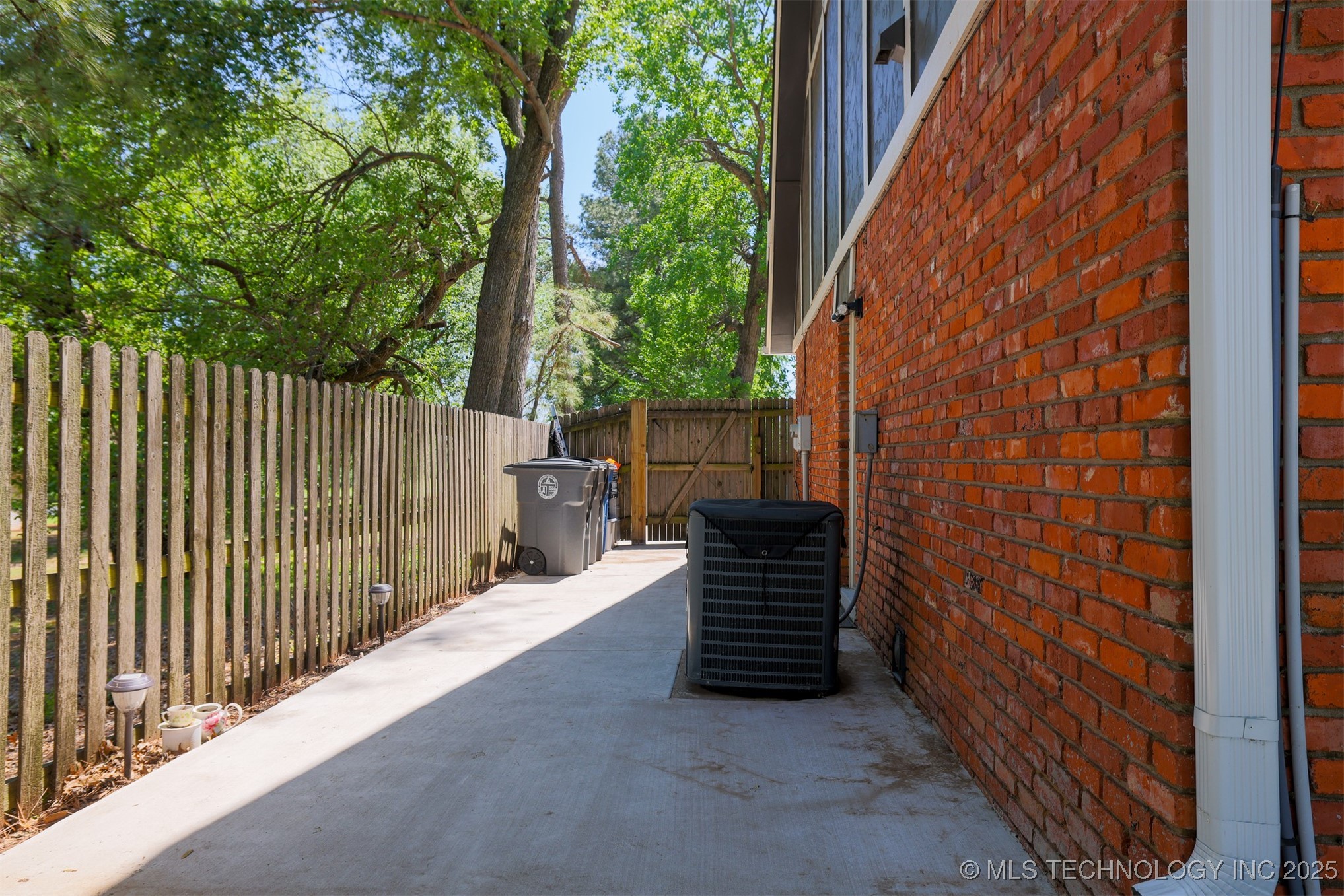 10807 E 99th Street Property Photo 40
