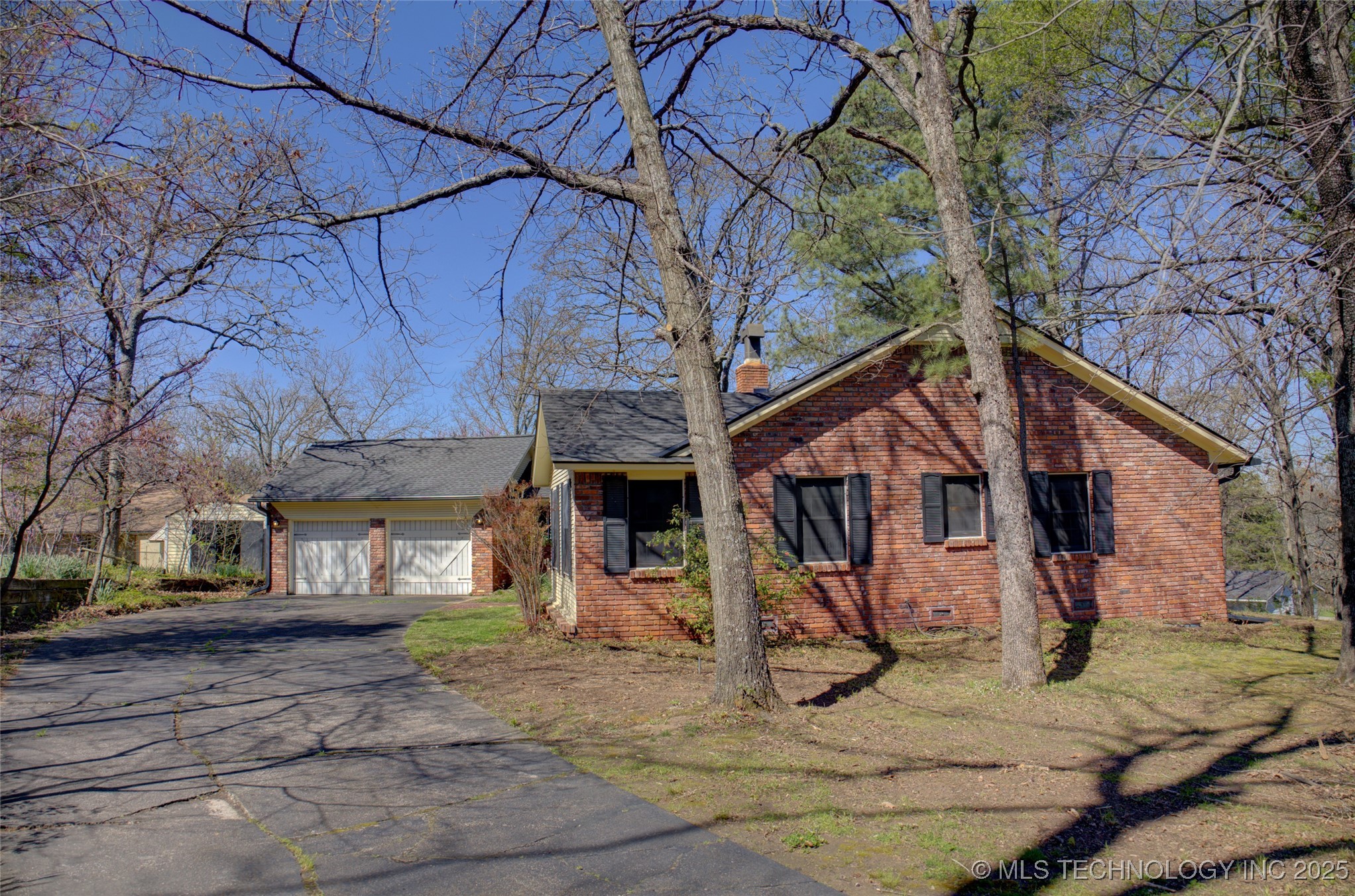 70041 S 336 Court Property Photo 2