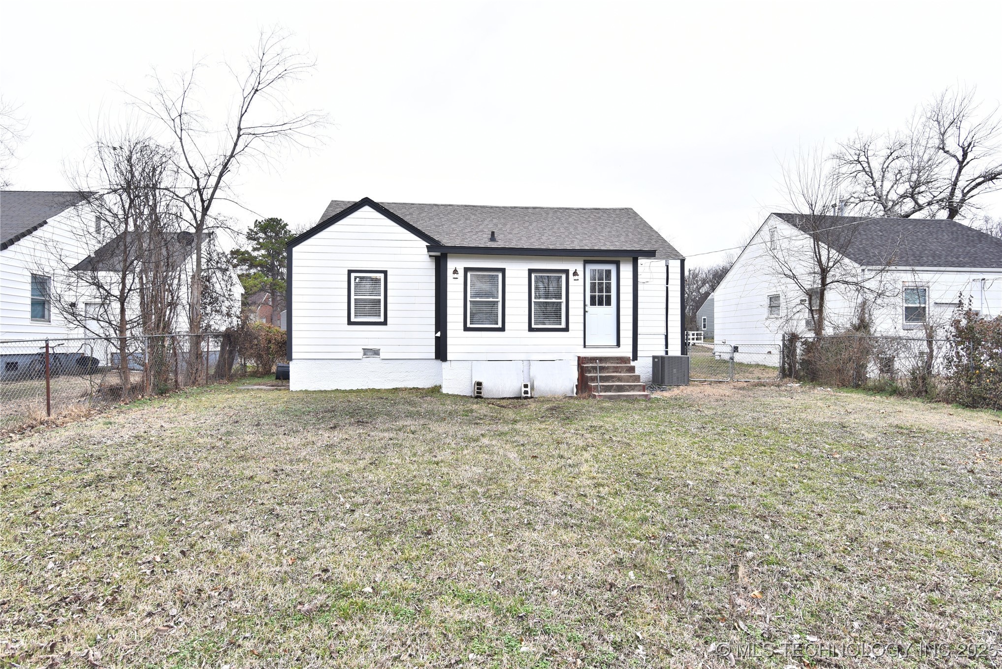 1021 N Gary Place Property Photo 29