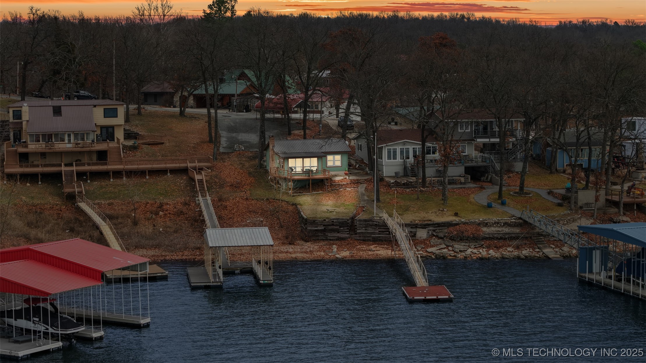 148 Easy Street Property Photo 1