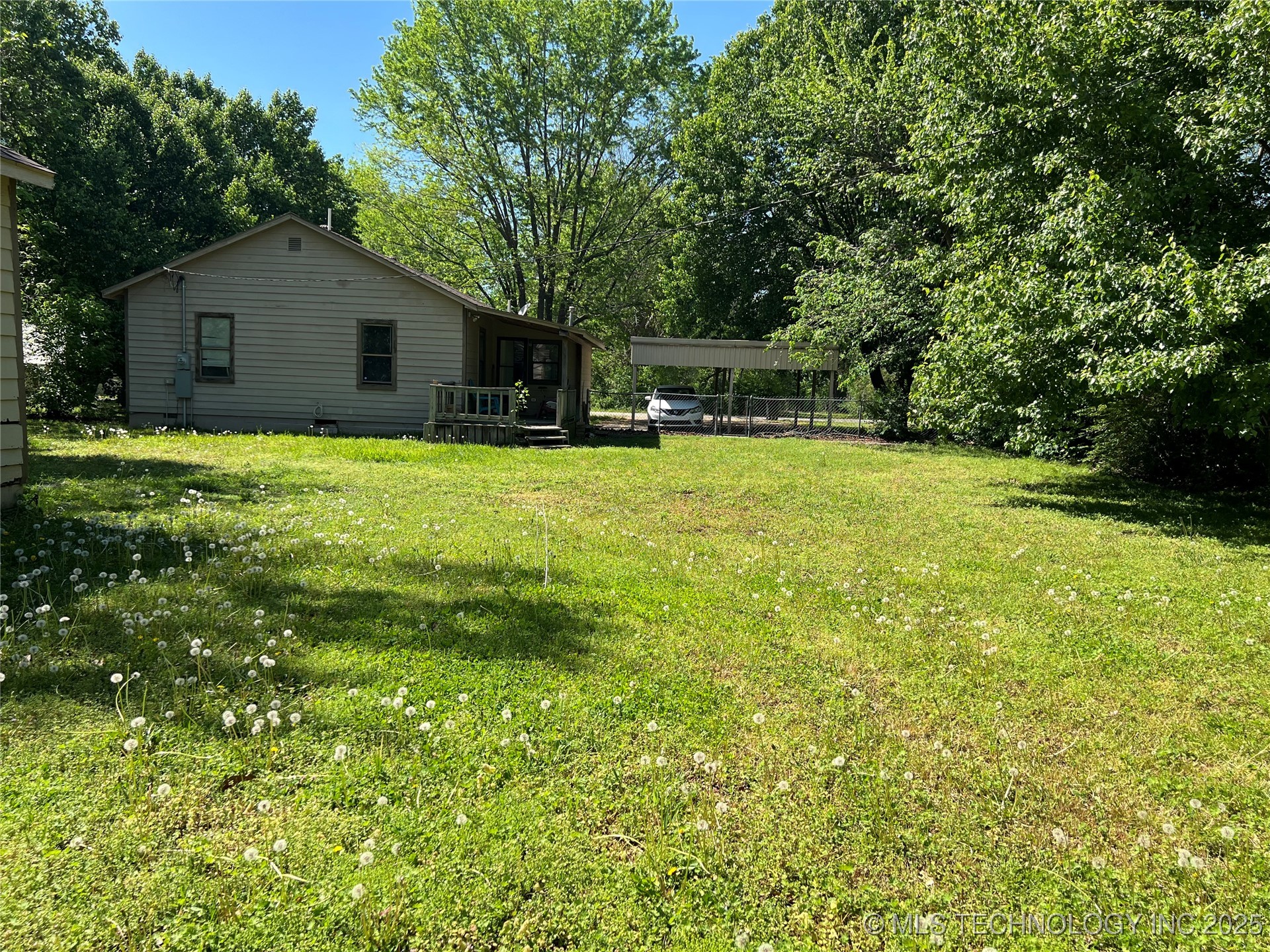 202 S Elm Street Property Photo 17