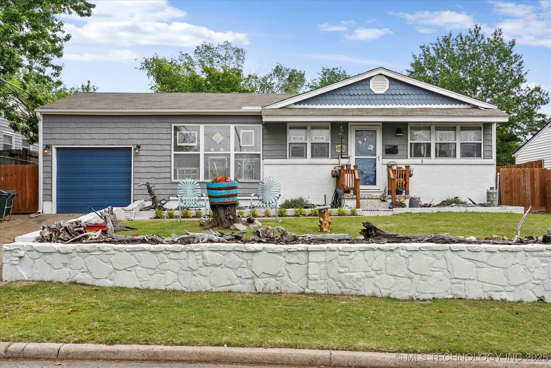 605 N Birch Avenue Property Photo 1