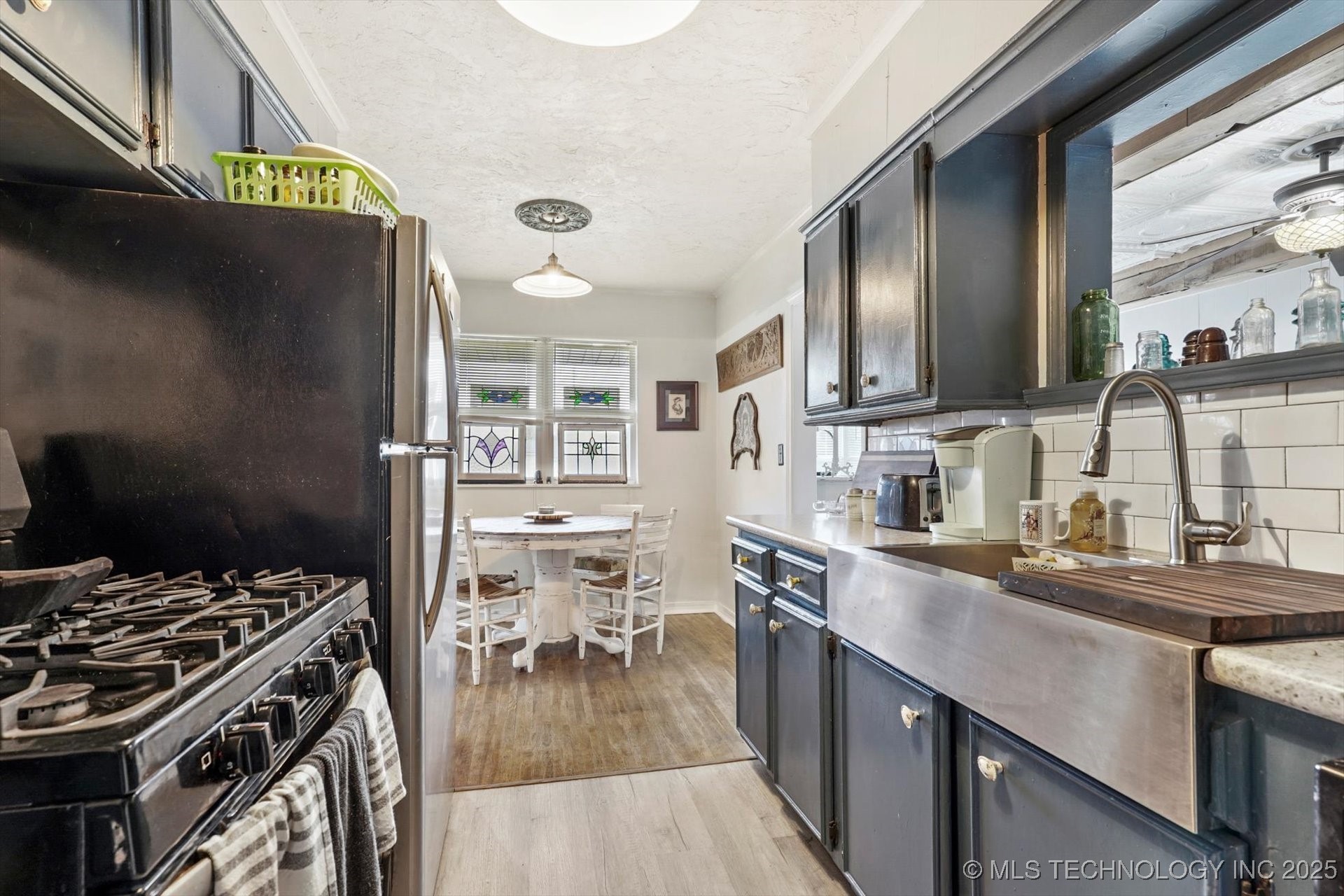 605 N Birch Avenue Property Photo 8