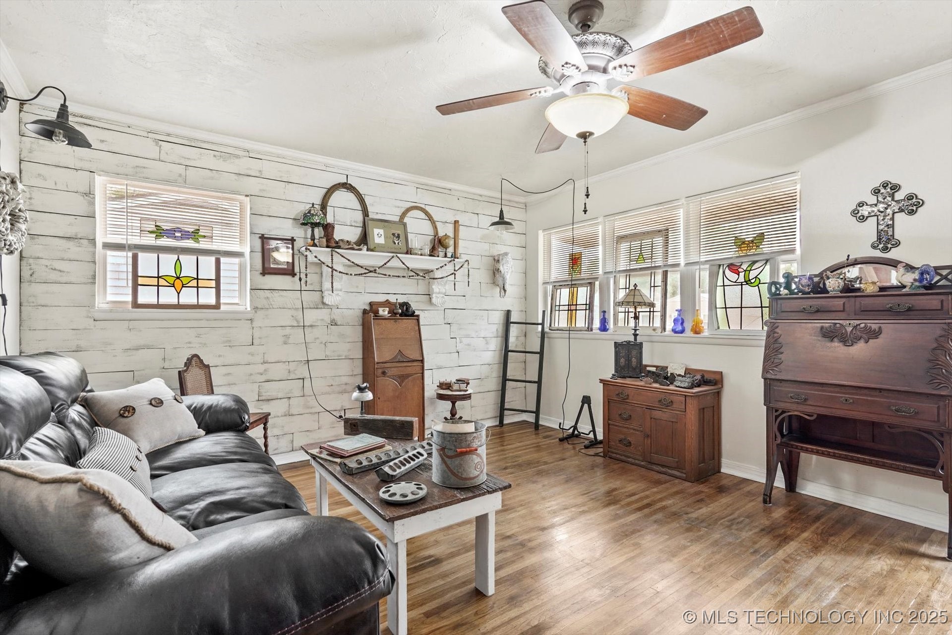 605 N Birch Avenue Property Photo 9