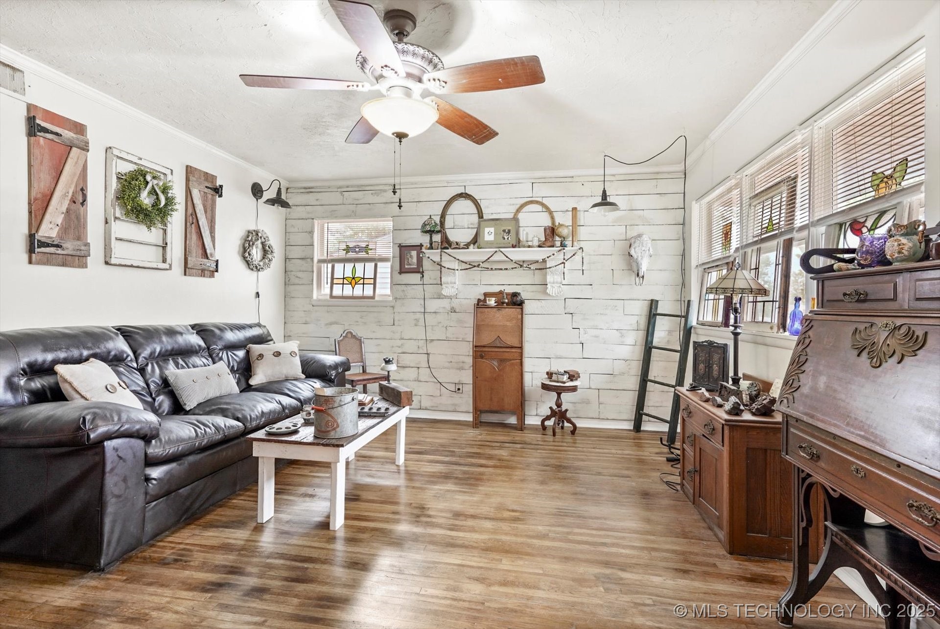 605 N Birch Avenue Property Photo 11