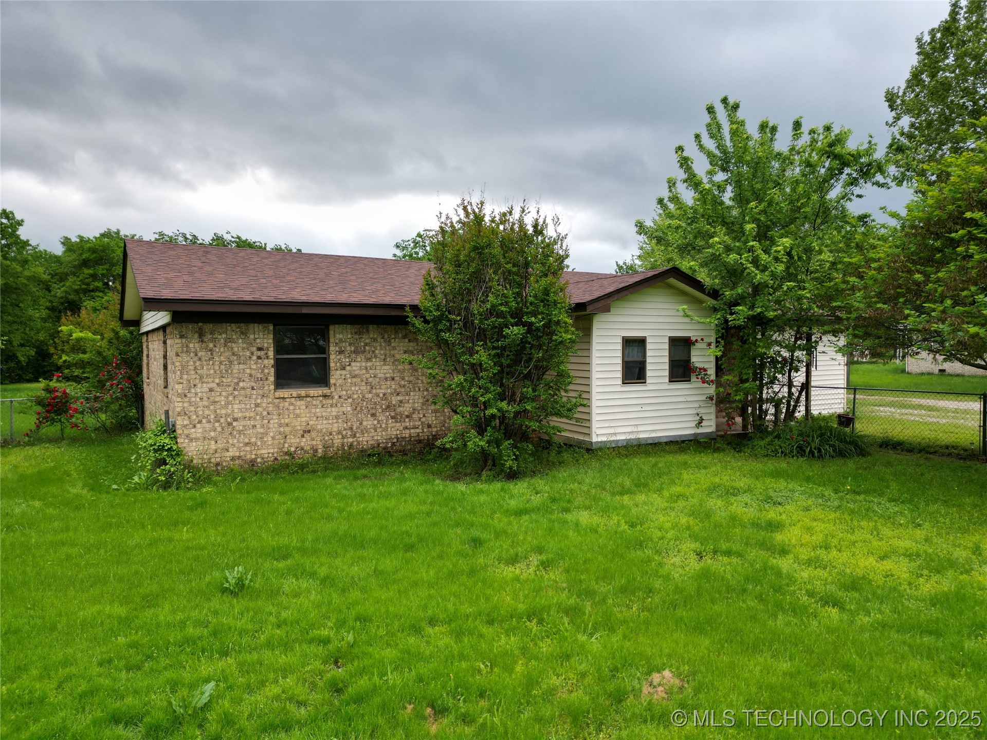 276 King Street Property Photo