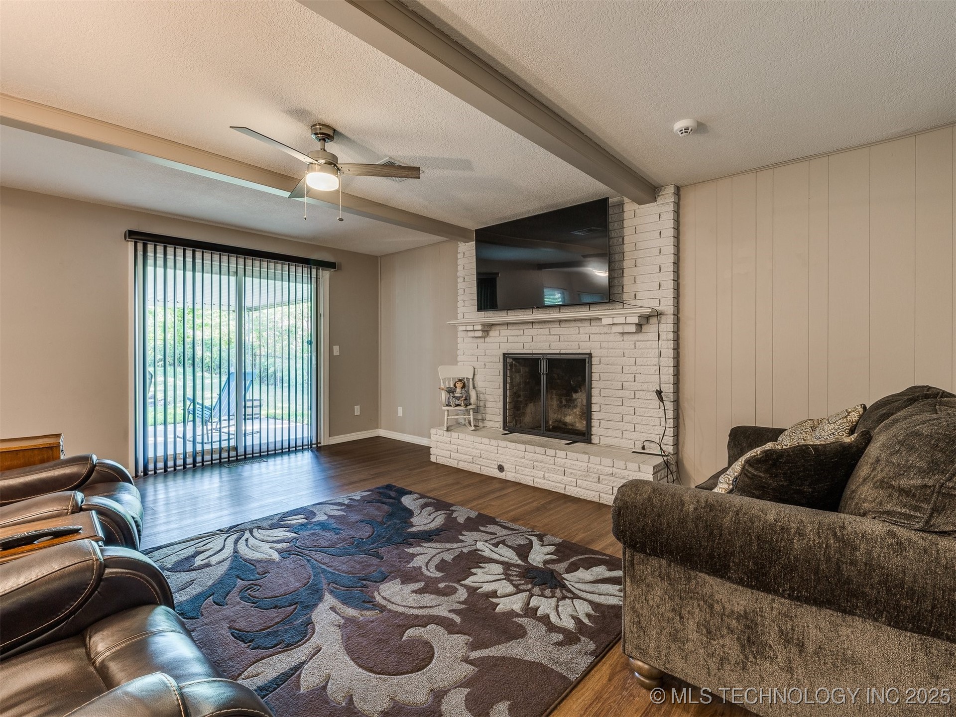409 N Chambers Trail Property Photo 11