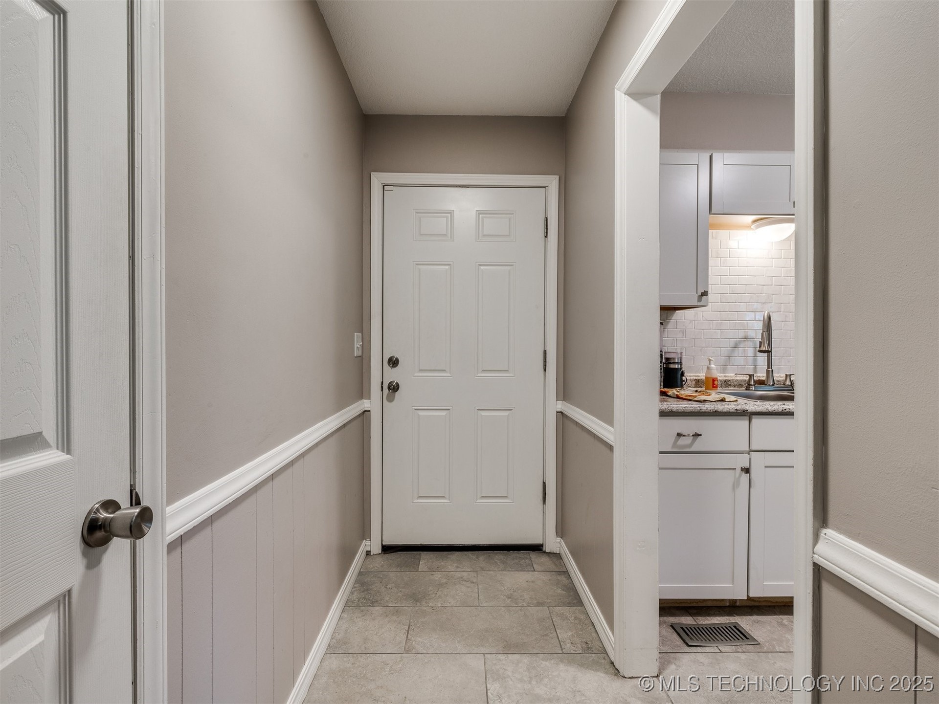 409 N Chambers Trail Property Photo 16