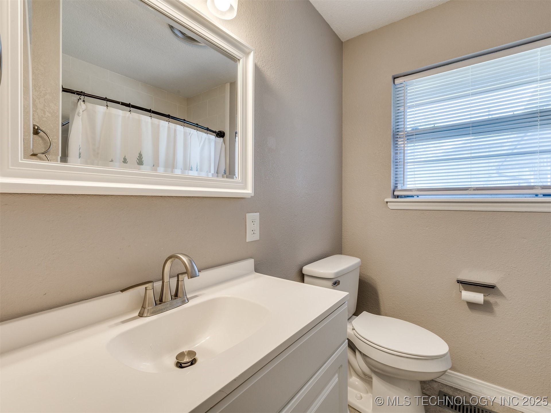 409 N Chambers Trail Property Photo 30