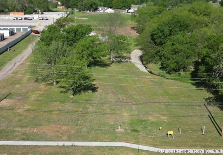 S Memorial Drive Property Photo 6