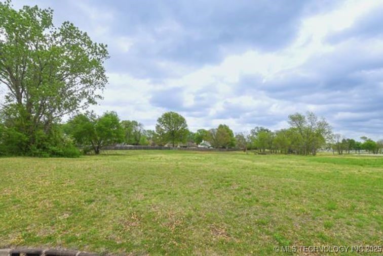 S Memorial Drive Property Photo 14