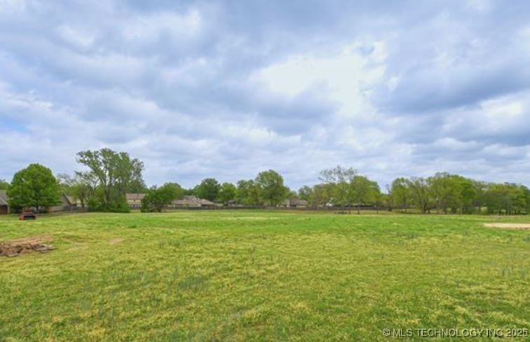 S Memorial Drive Property Photo 21