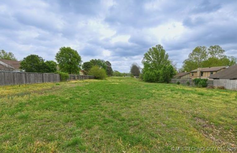 S Memorial Drive Property Photo 27