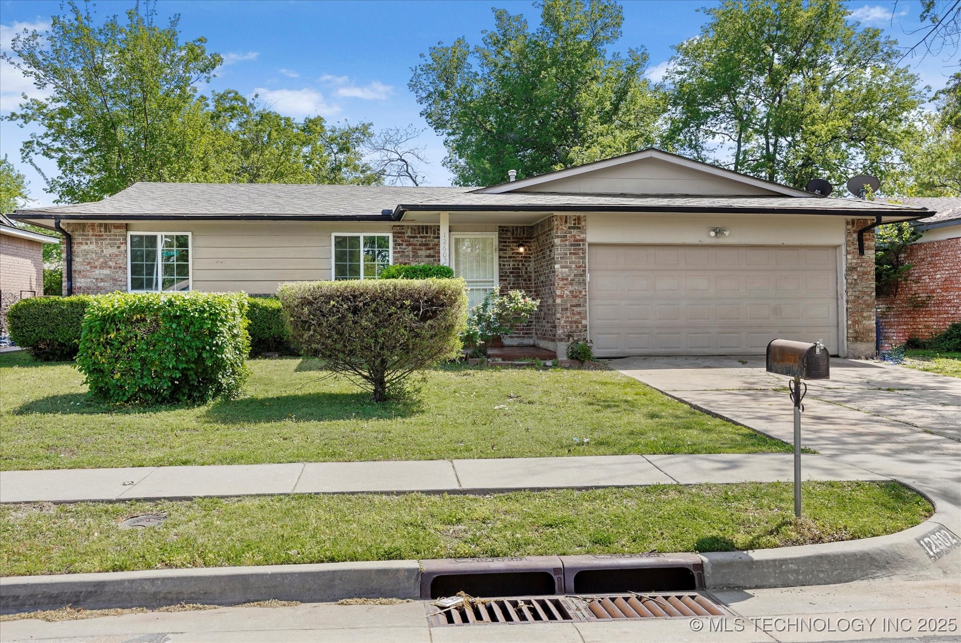 12602 E 19th Street Property Photo
