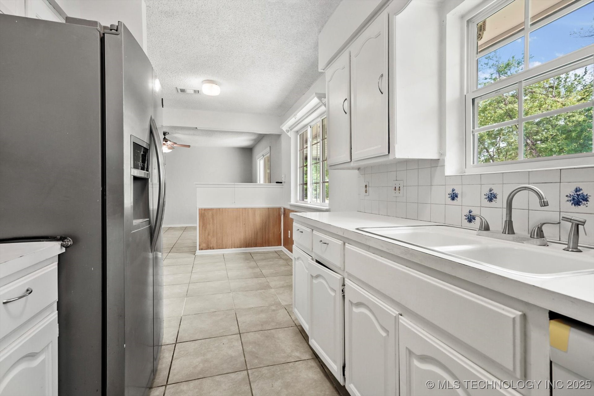 12602 E 19th Street Property Photo 10
