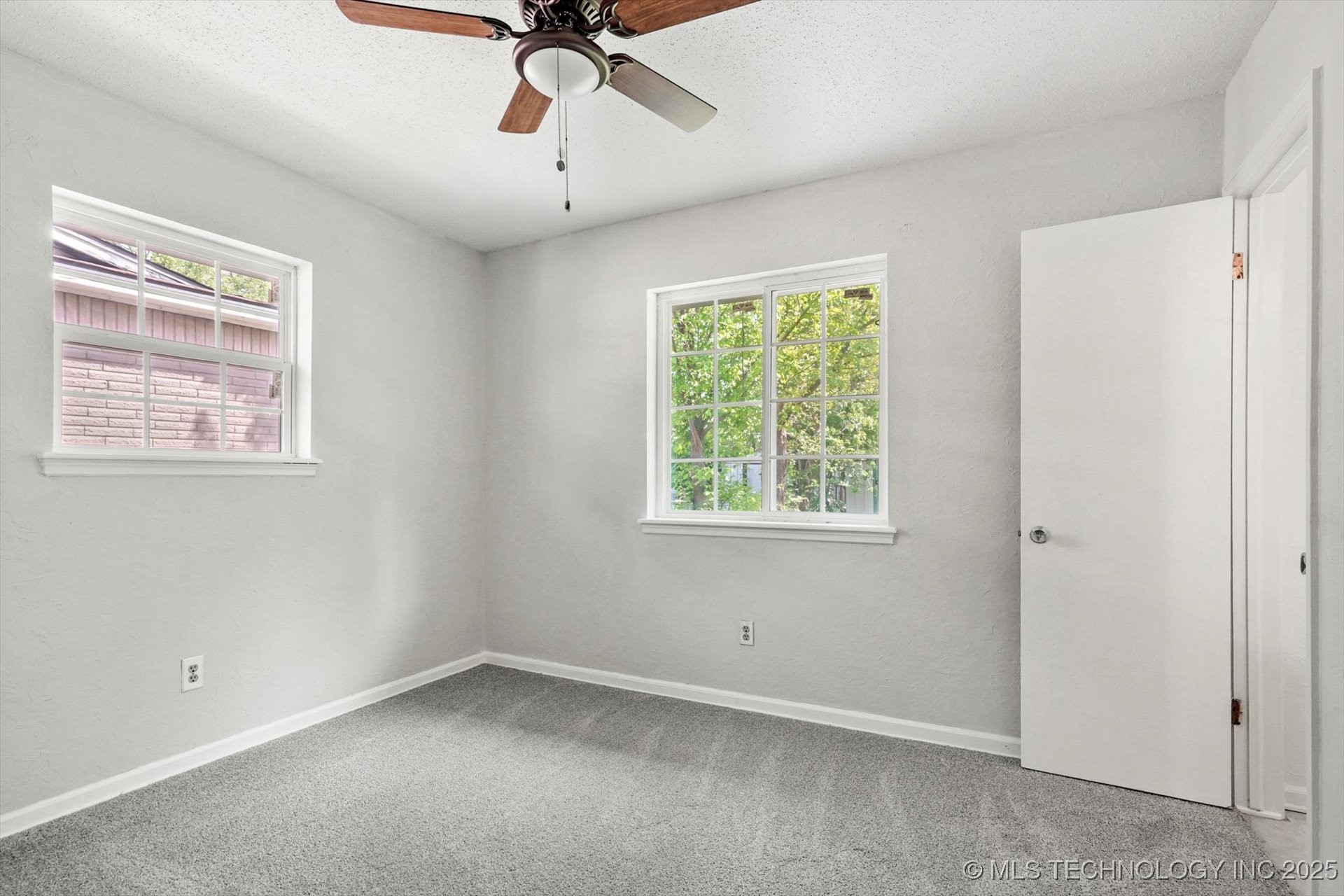12602 E 19th Street Property Photo 11