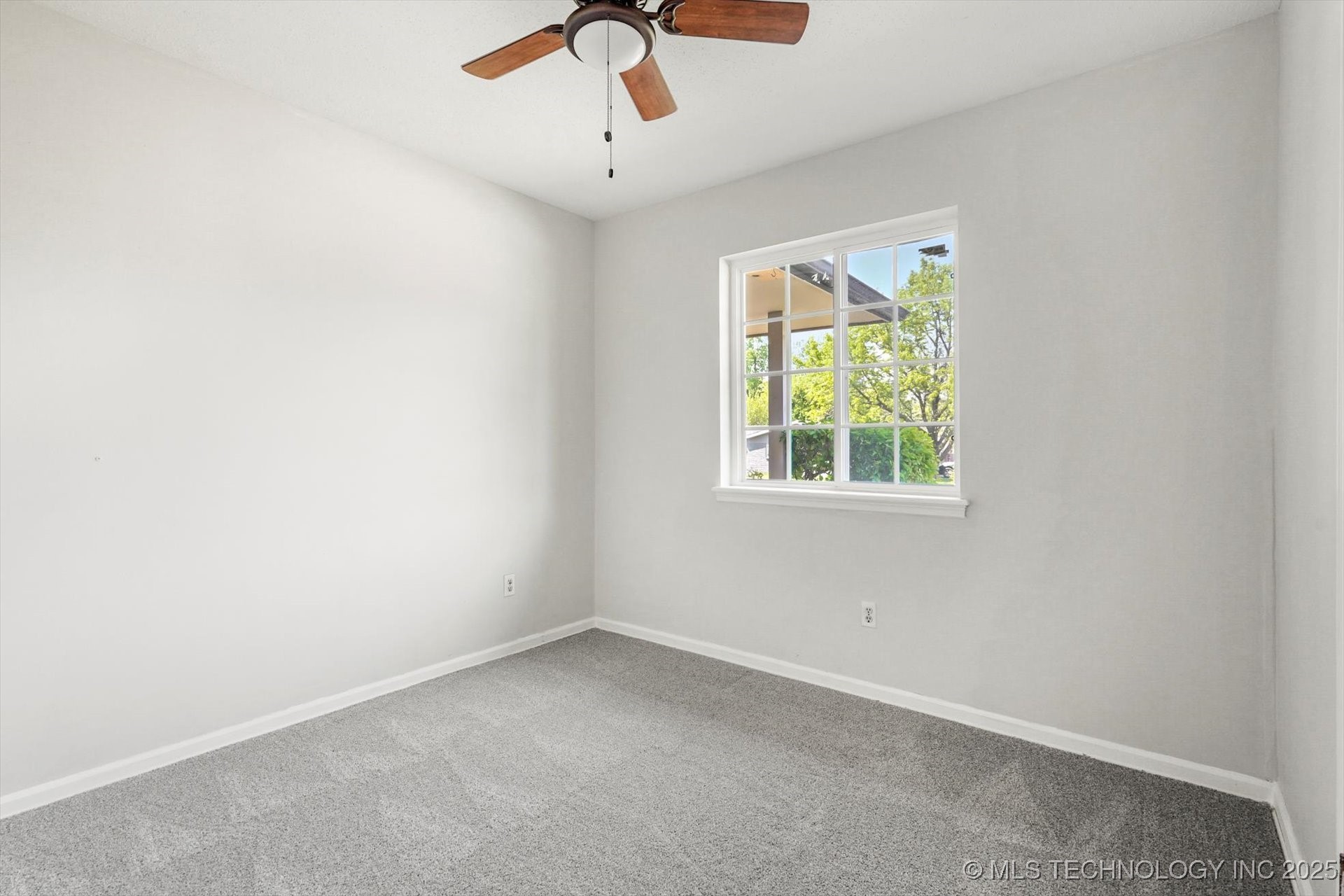 12602 E 19th Street Property Photo 20