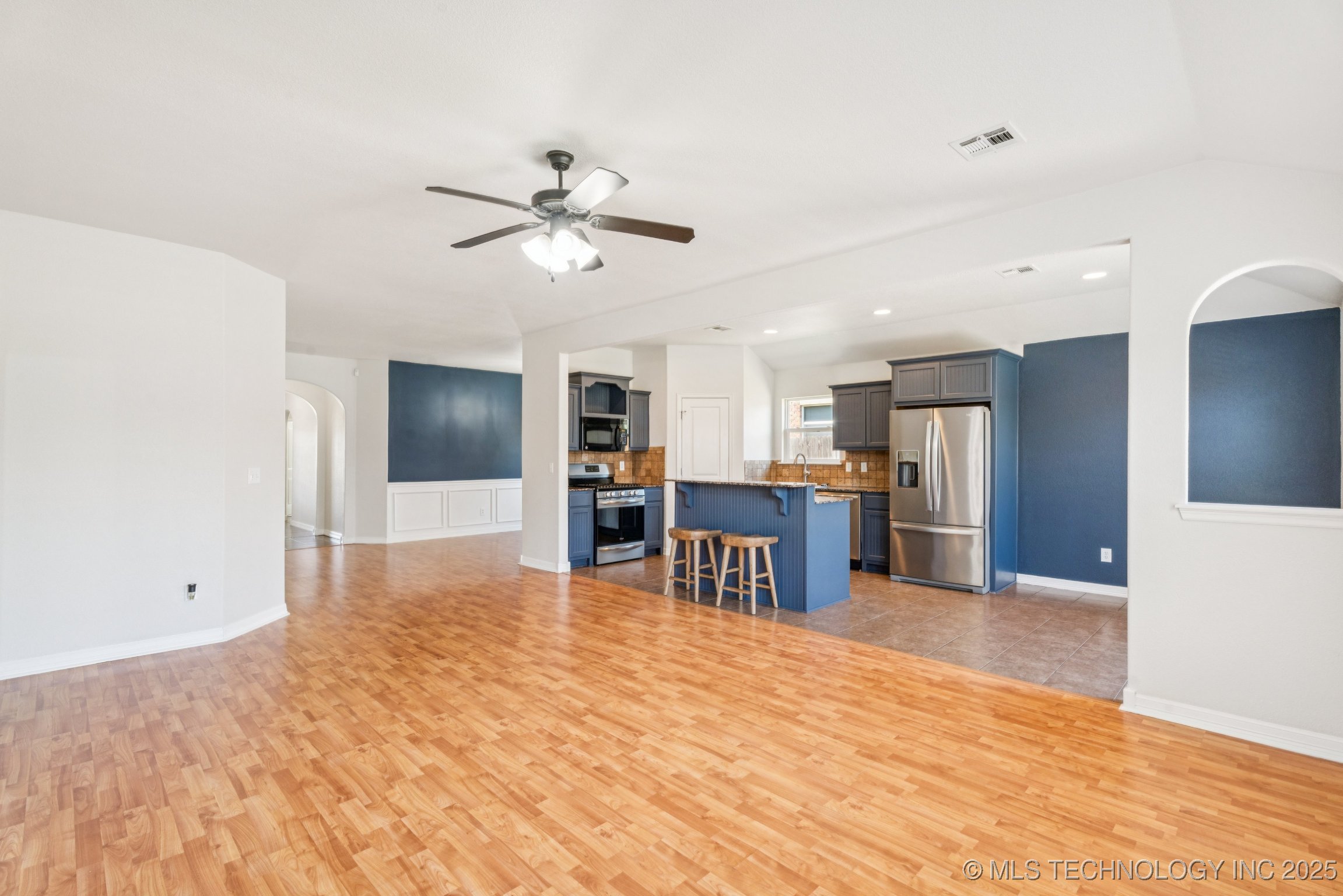 13323 S 21st Street Property Photo 8
