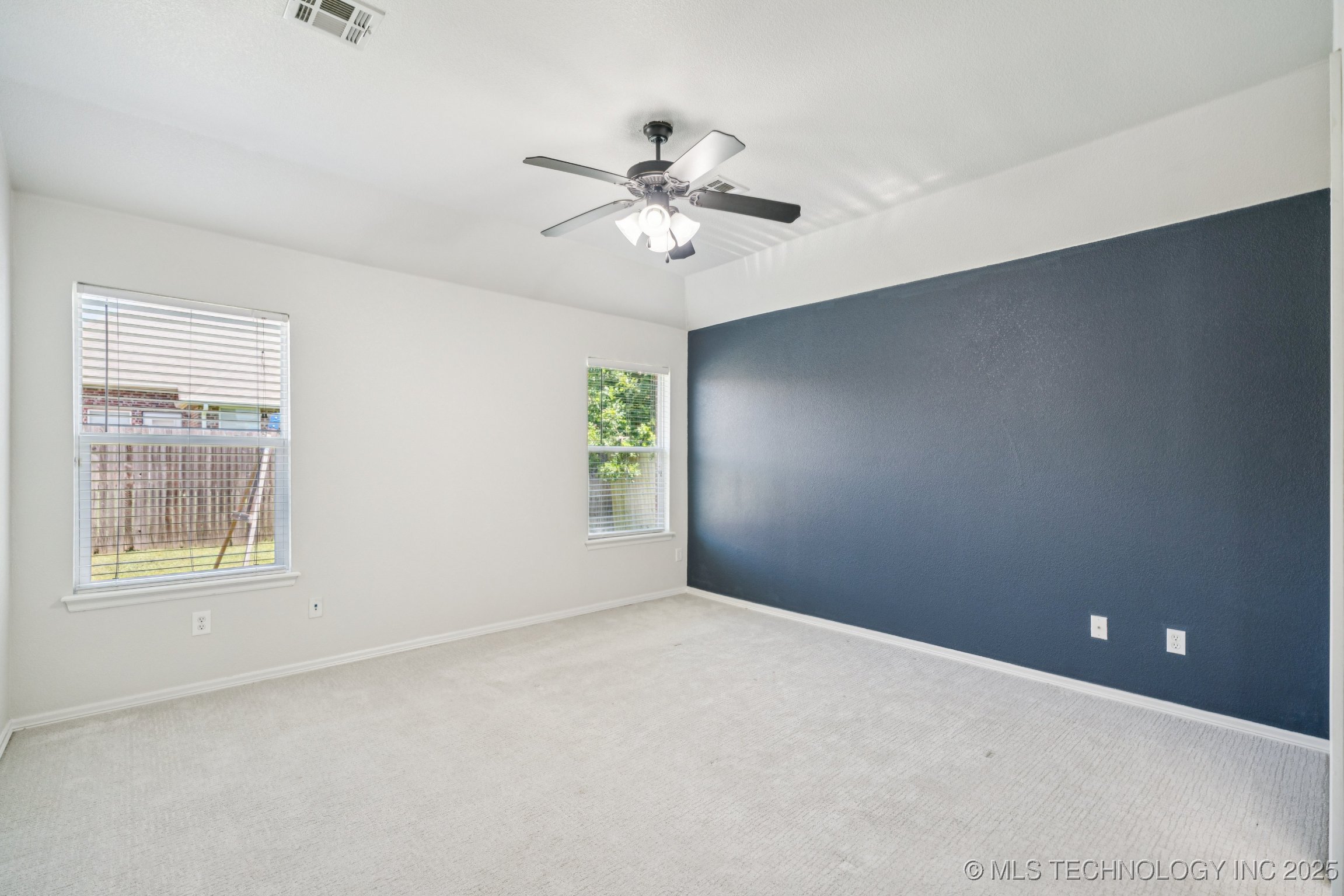 13323 S 21st Street Property Photo 18