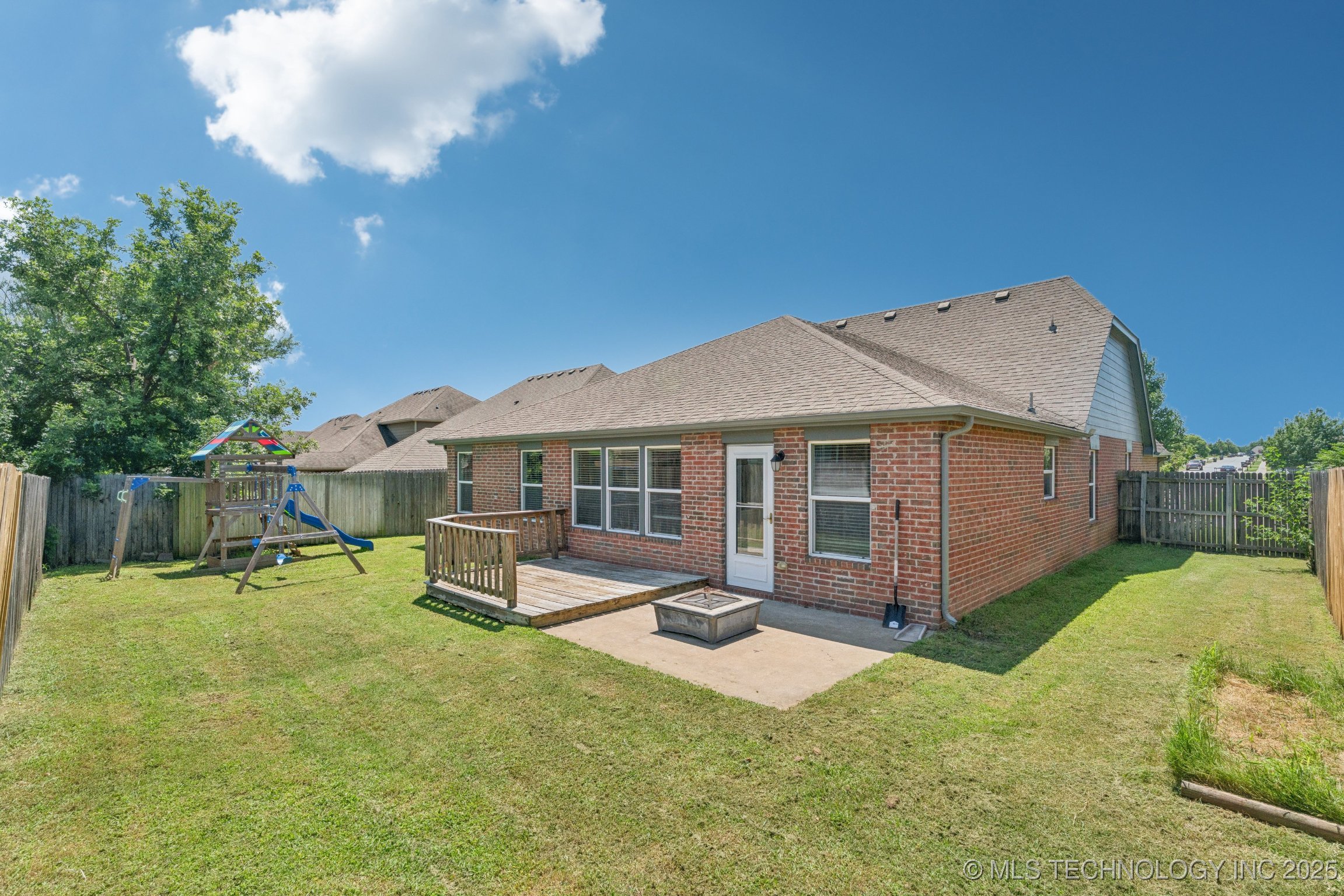13323 S 21st Street Property Photo 32