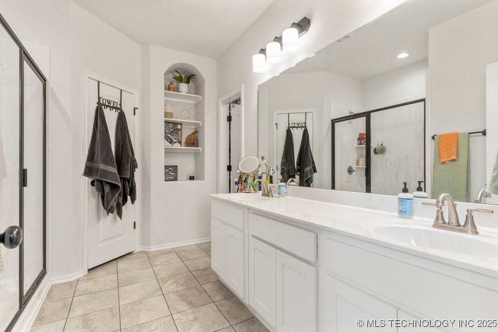 7305 S Walnut Avenue Property Photo 19