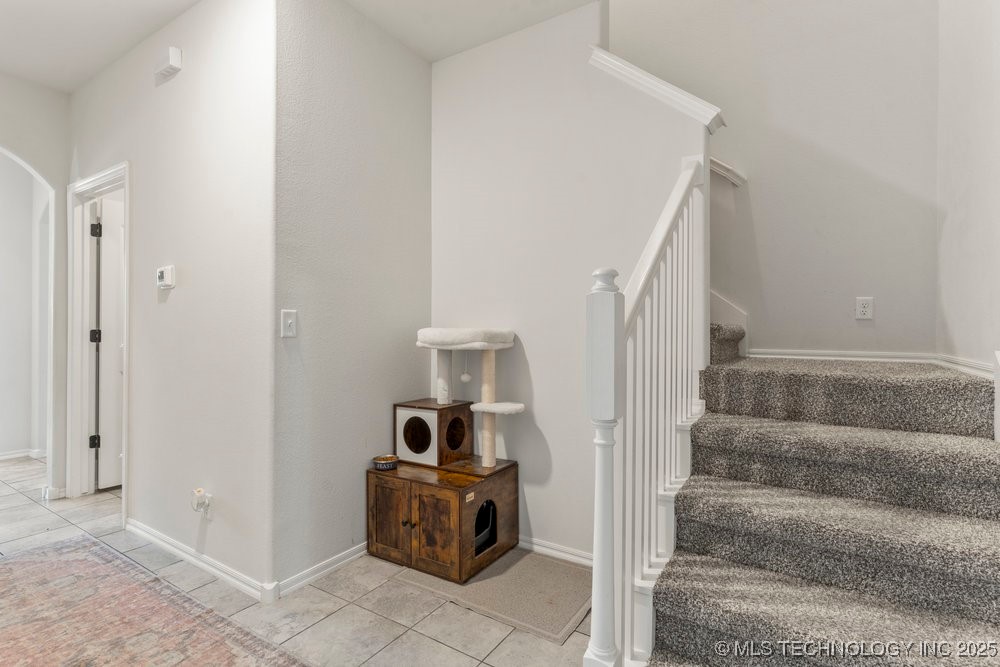 7305 S Walnut Avenue Property Photo 33