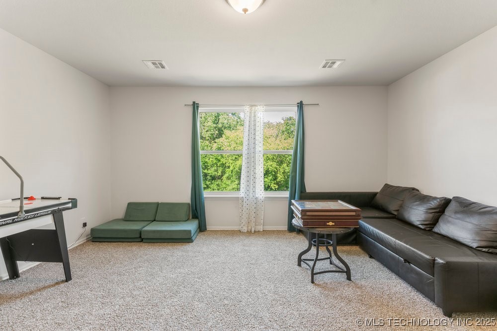 7305 S Walnut Avenue Property Photo 41