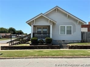 214 S Central Avenue Property Photo