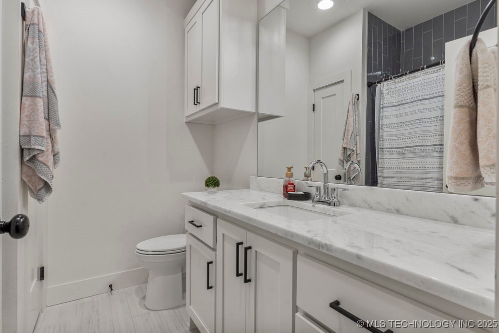 13722 S 20th Place E Property Photo 28