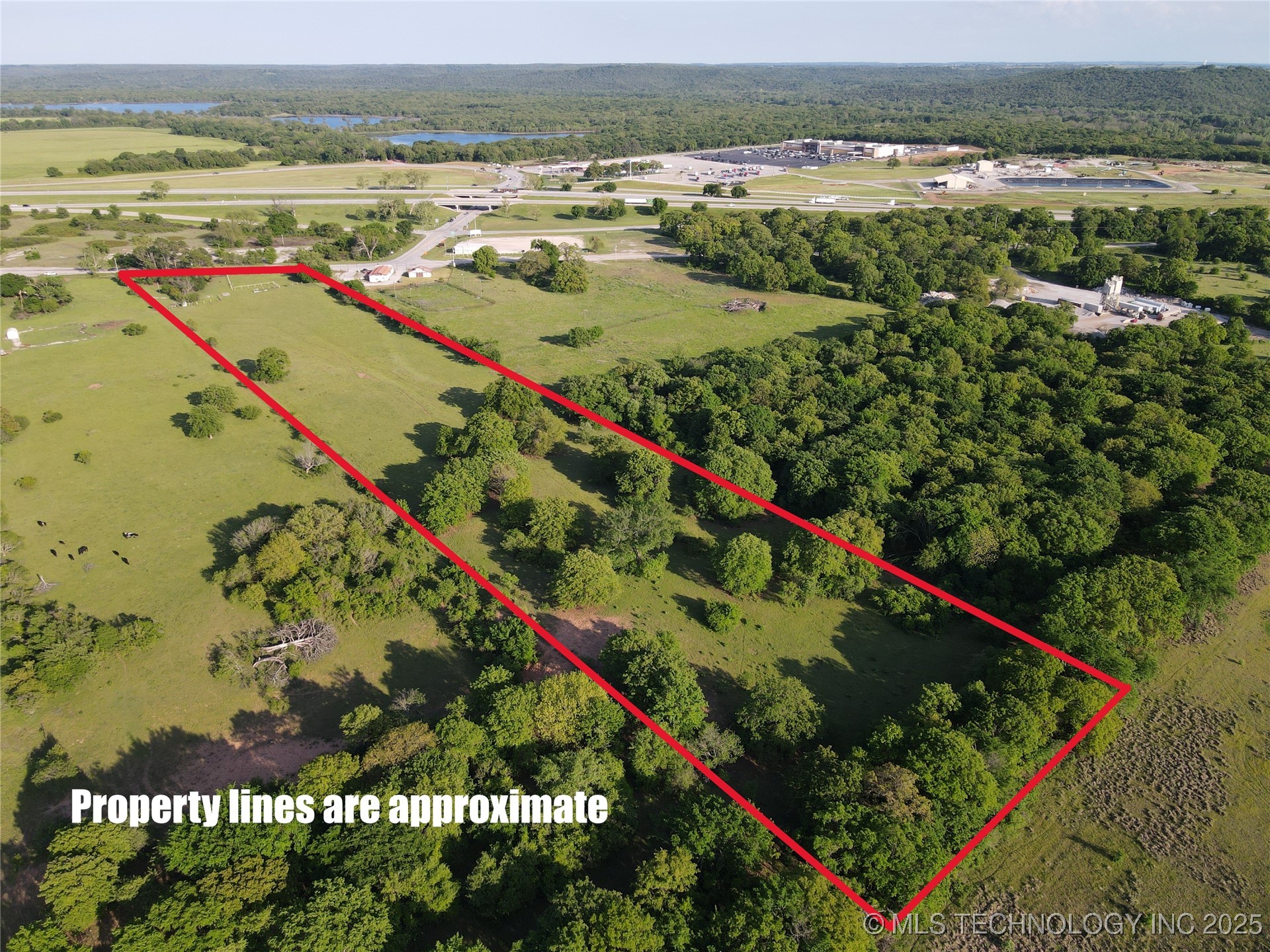 22816 Highway 77 Property Photo