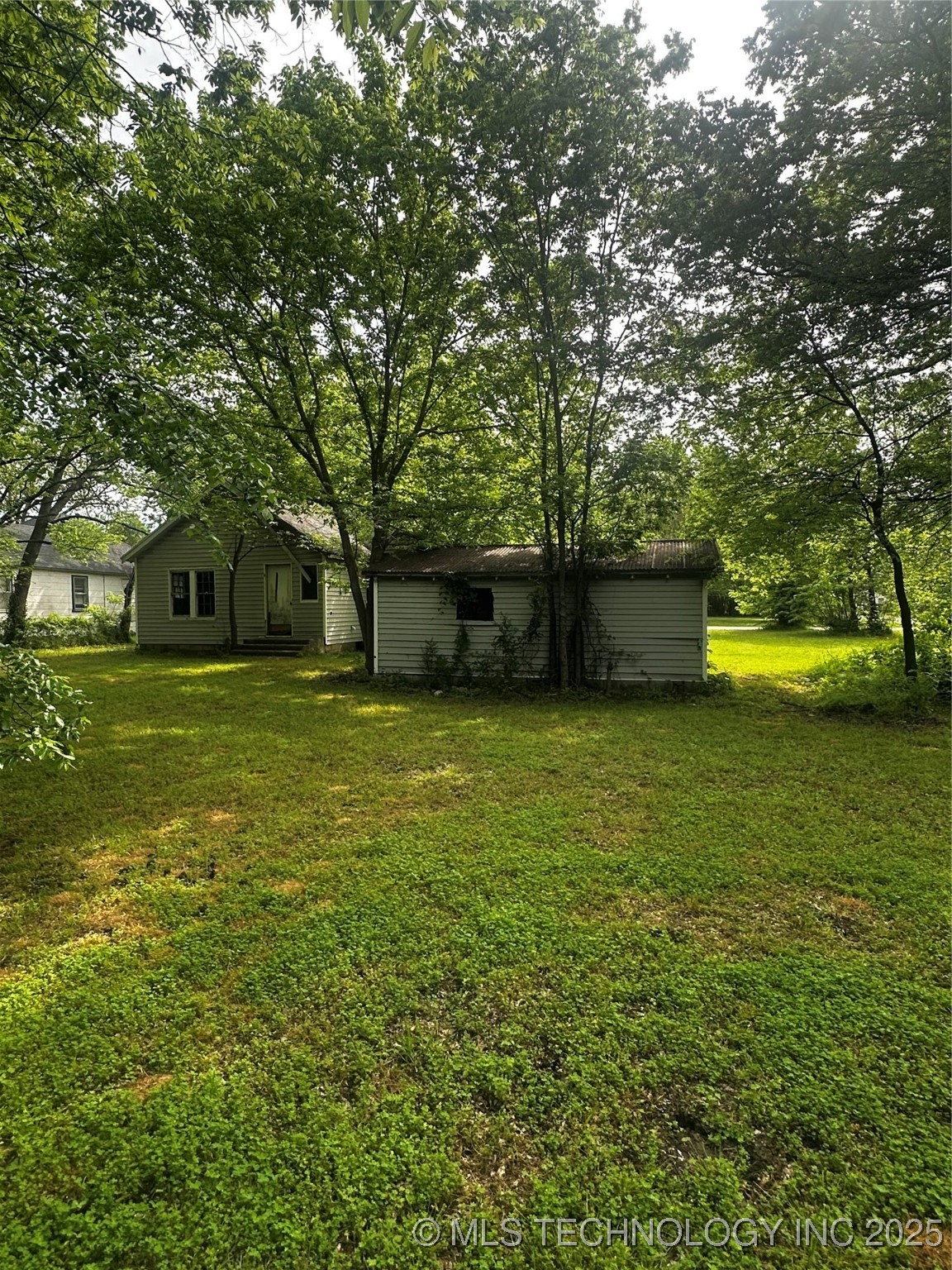 905 N State Street Property Photo 4