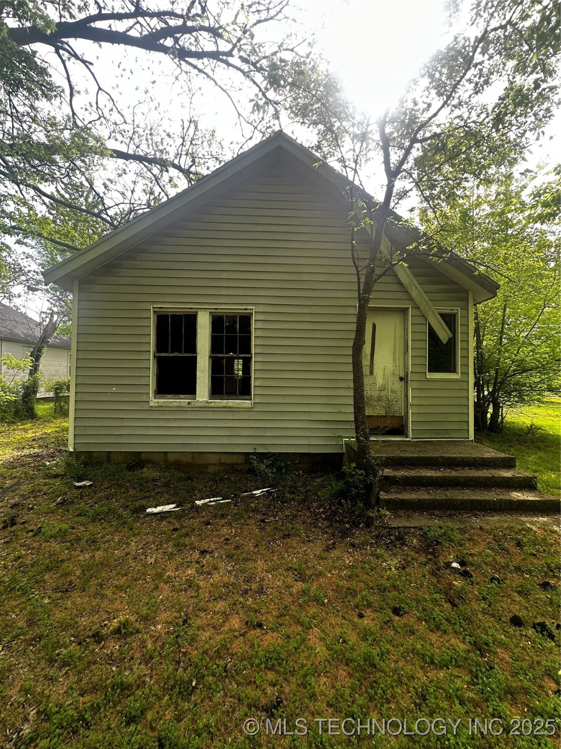 905 N State Street Property Photo 7