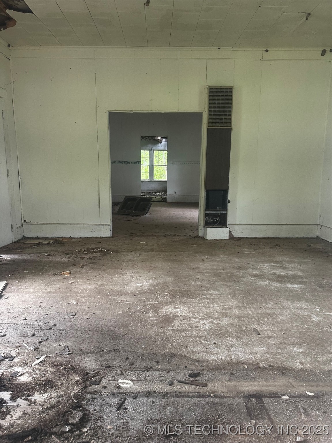 905 N State Street Property Photo 10