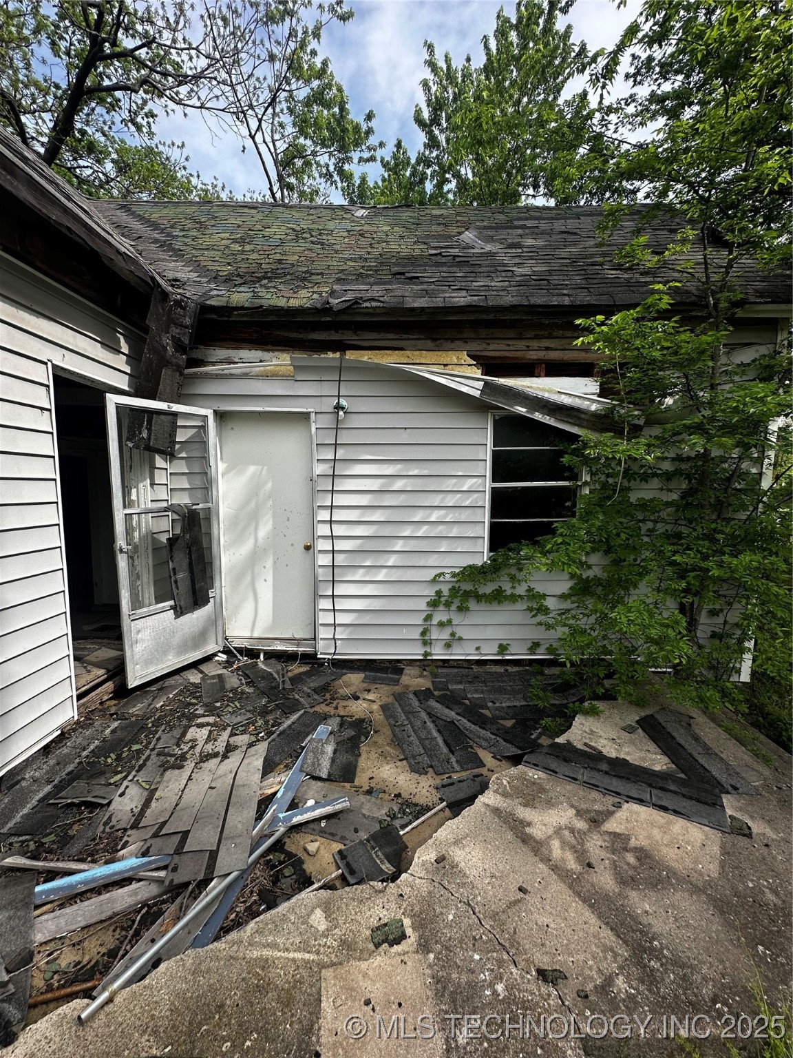 905 N State Street Property Photo 12