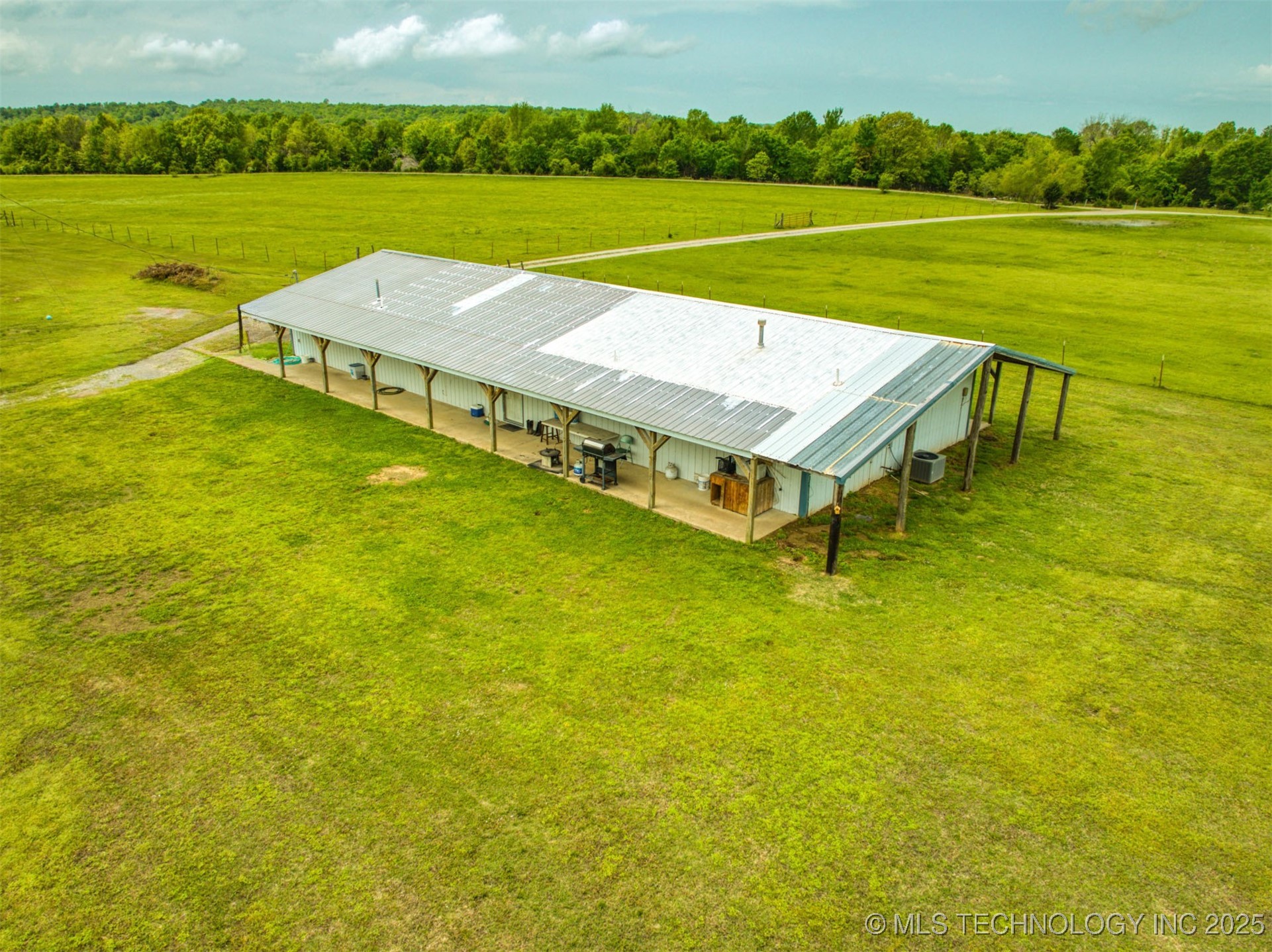19490 Hwy 113 Property Photo 1