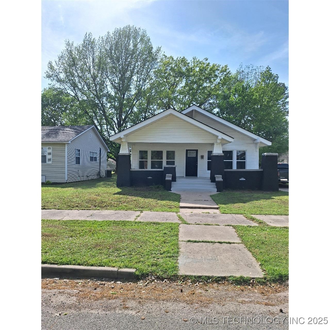 1175 Walnut Property Photo
