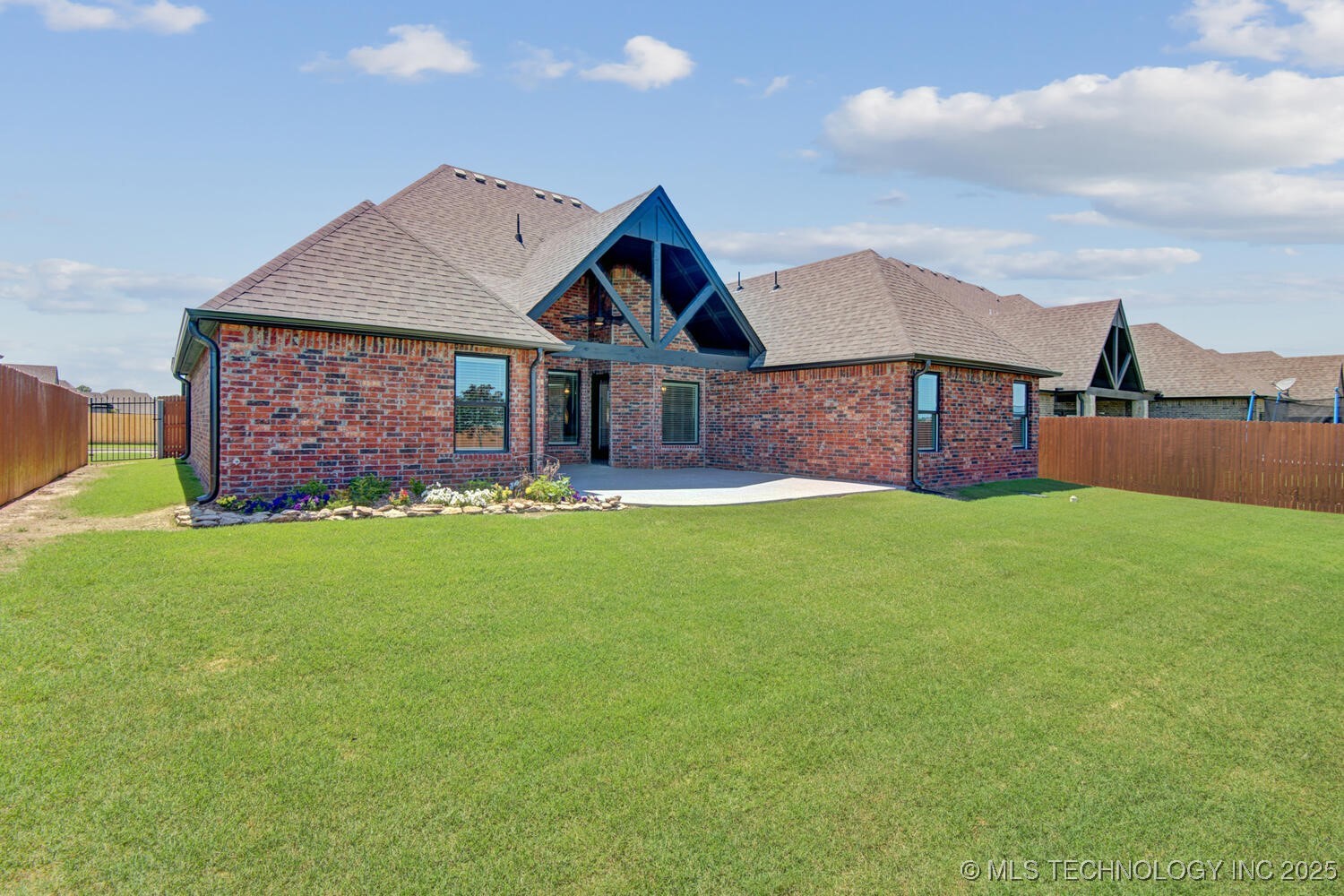 7905 N 149th East Avenue Property Photo 41