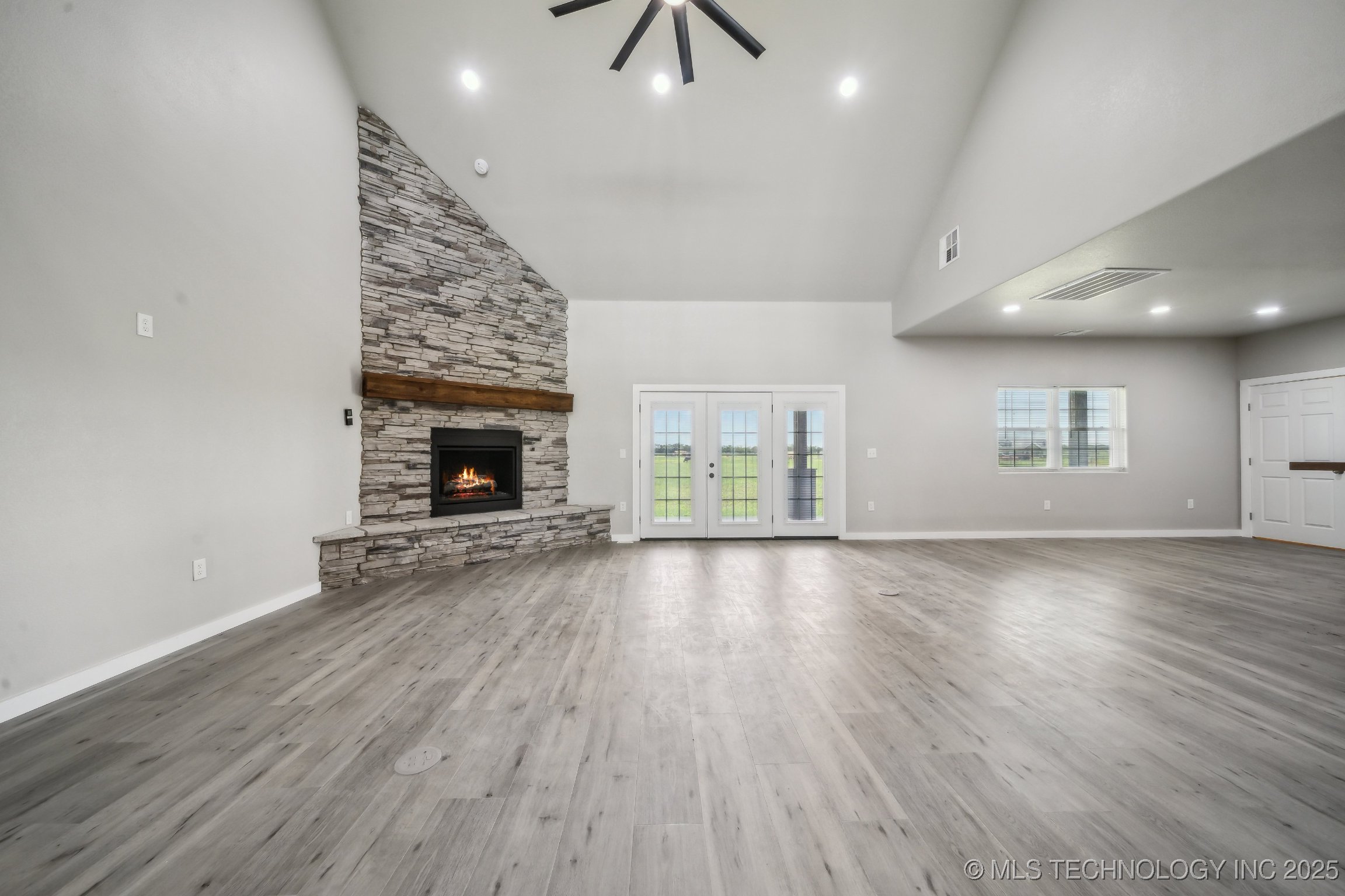2624 N 434 Property Photo 10