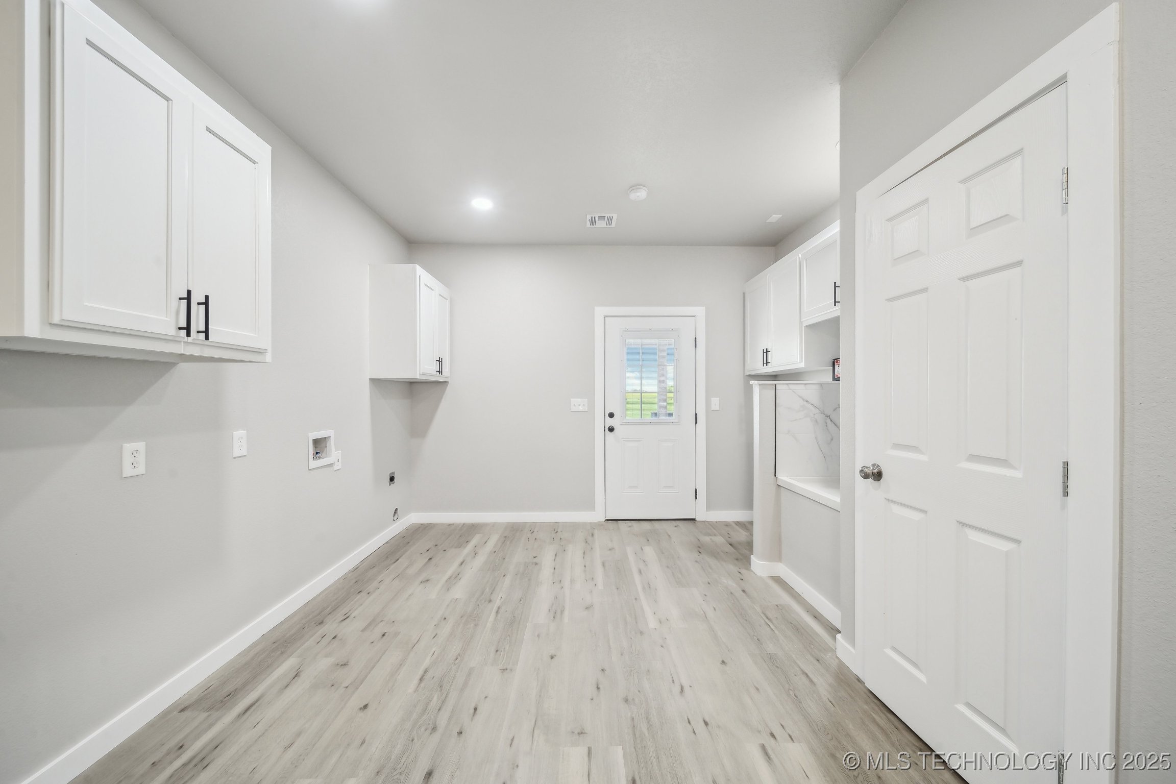 2624 N 434 Property Photo 23