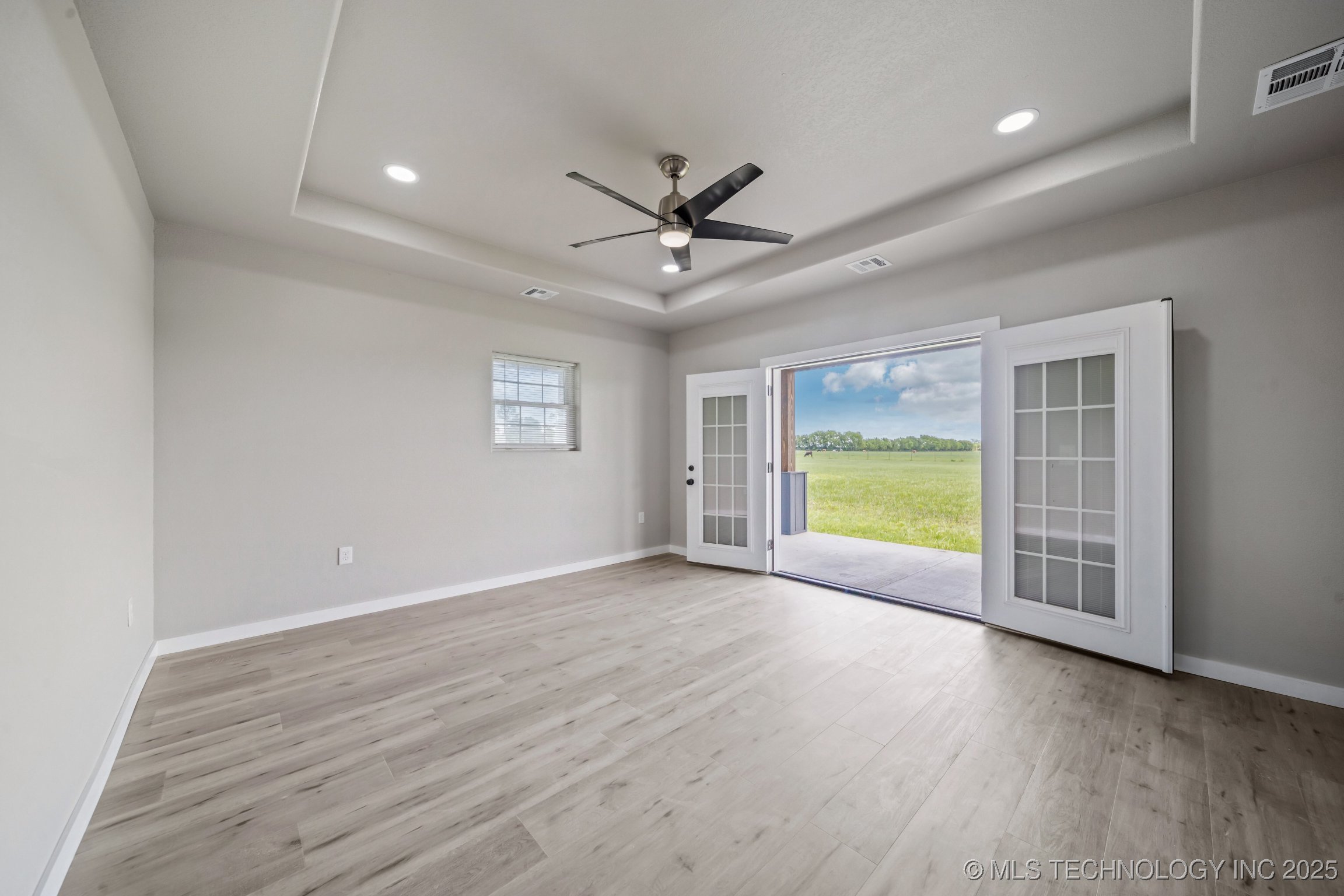 2624 N 434 Property Photo 28