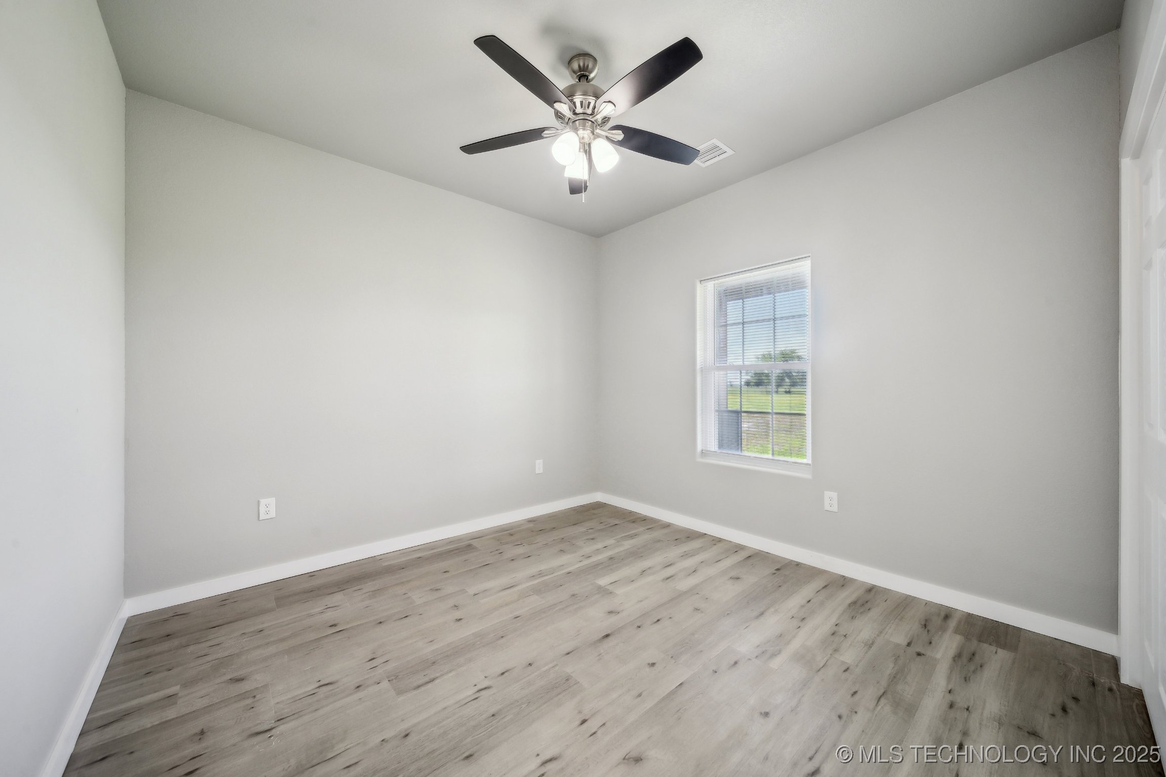 2624 N 434 Property Photo 37