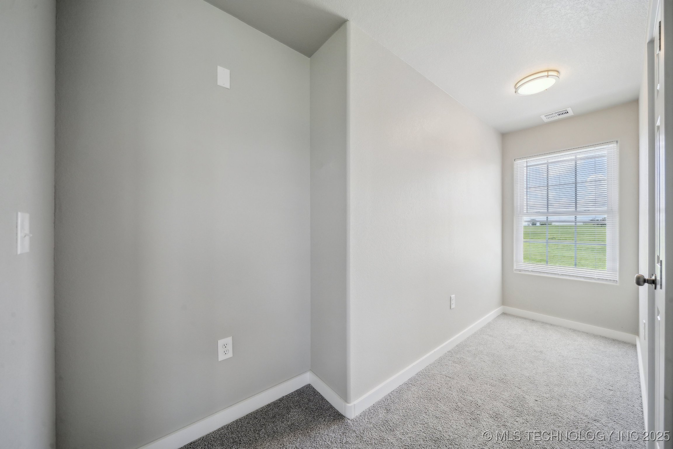 2624 N 434 Property Photo 44