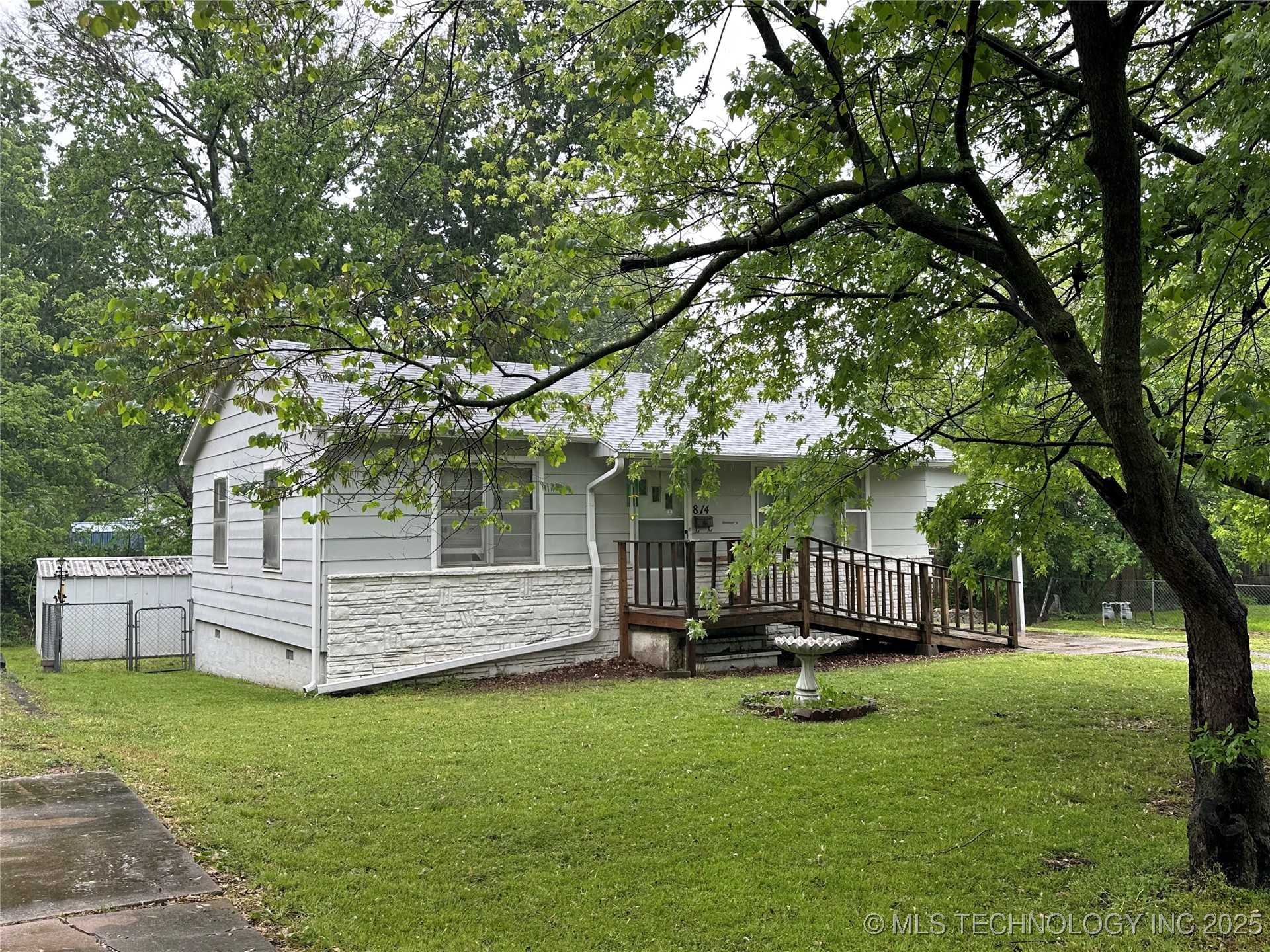 814 Se 2nd Street Property Photo 2
