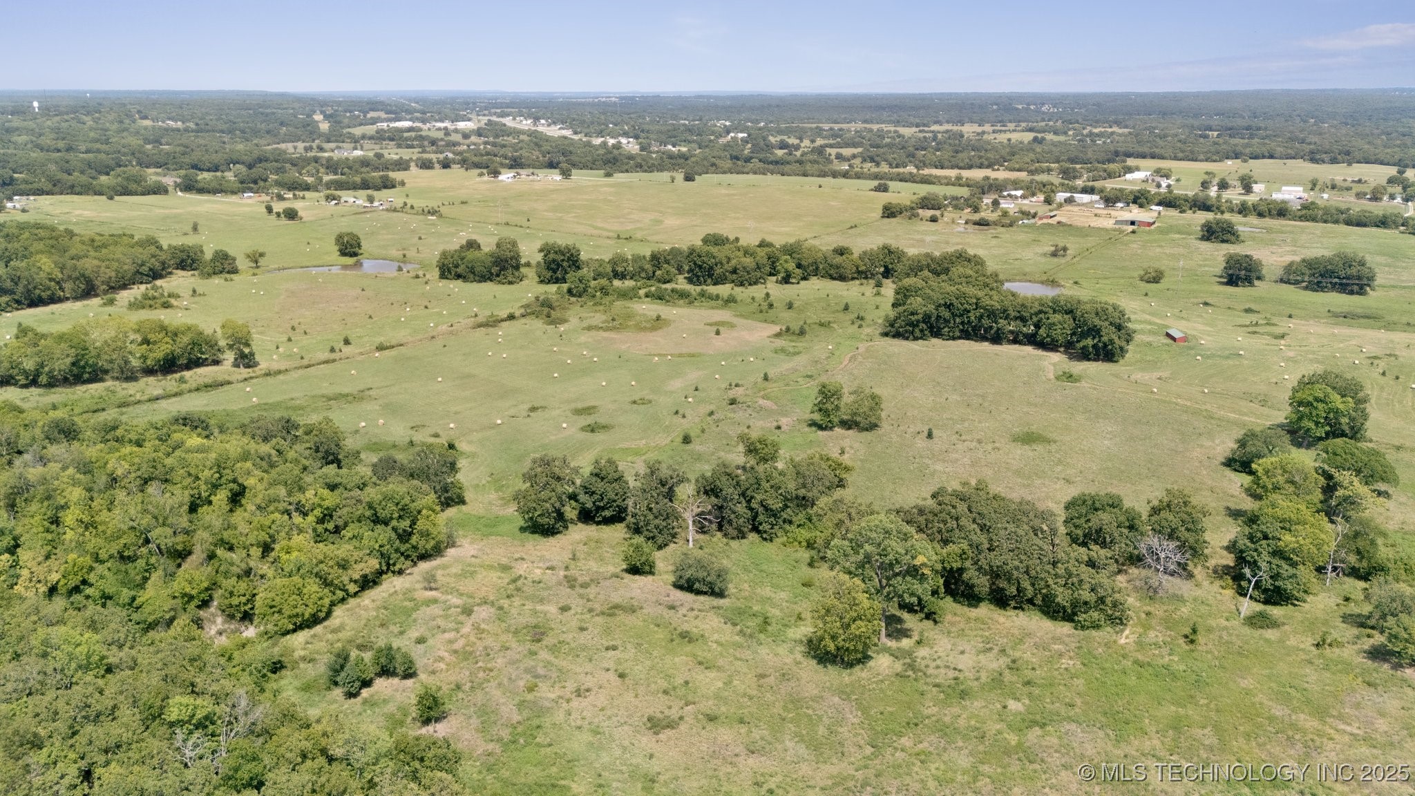 E 420 Road Property Photo