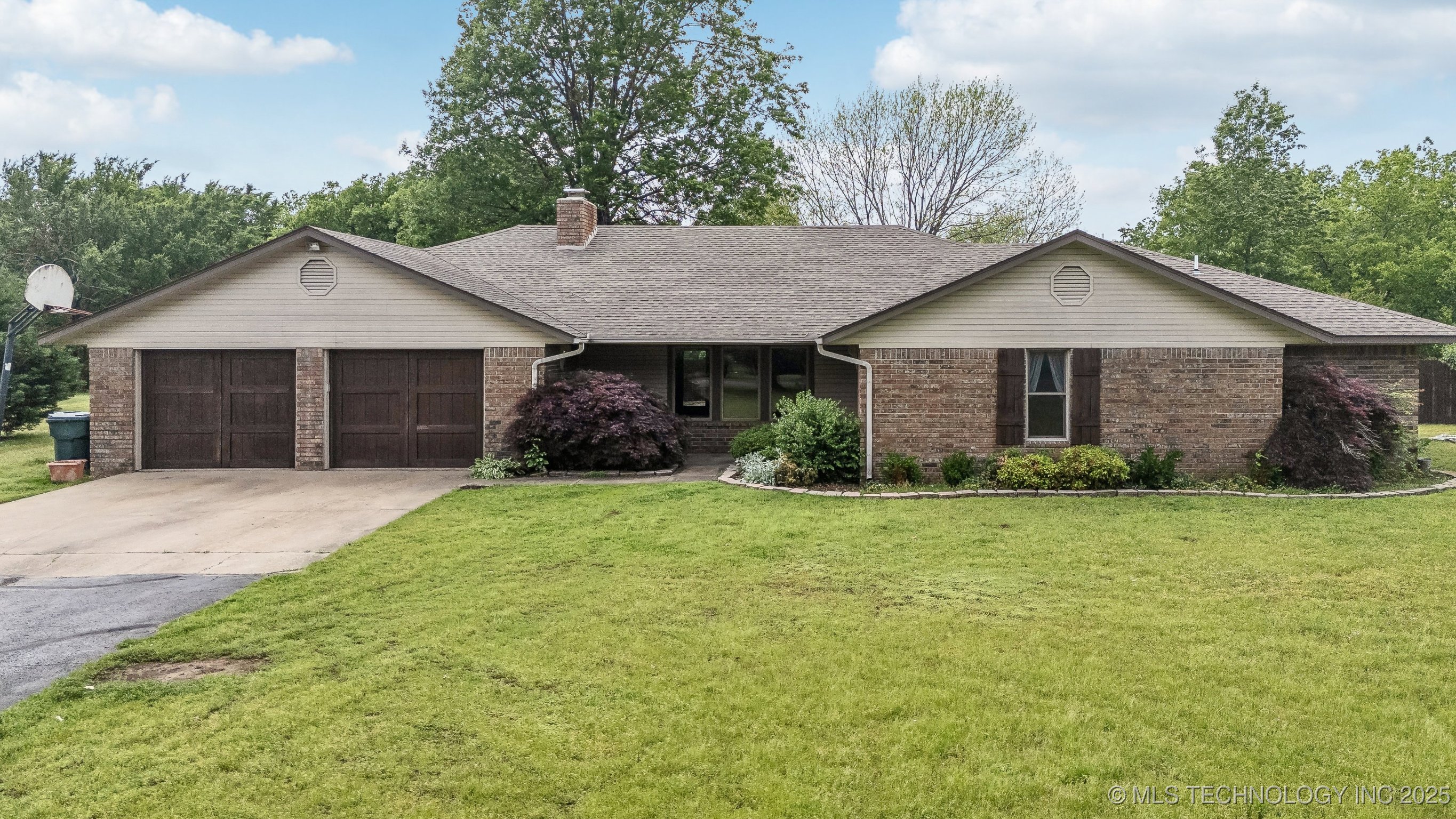 5601 S 9th E Property Photo 1
