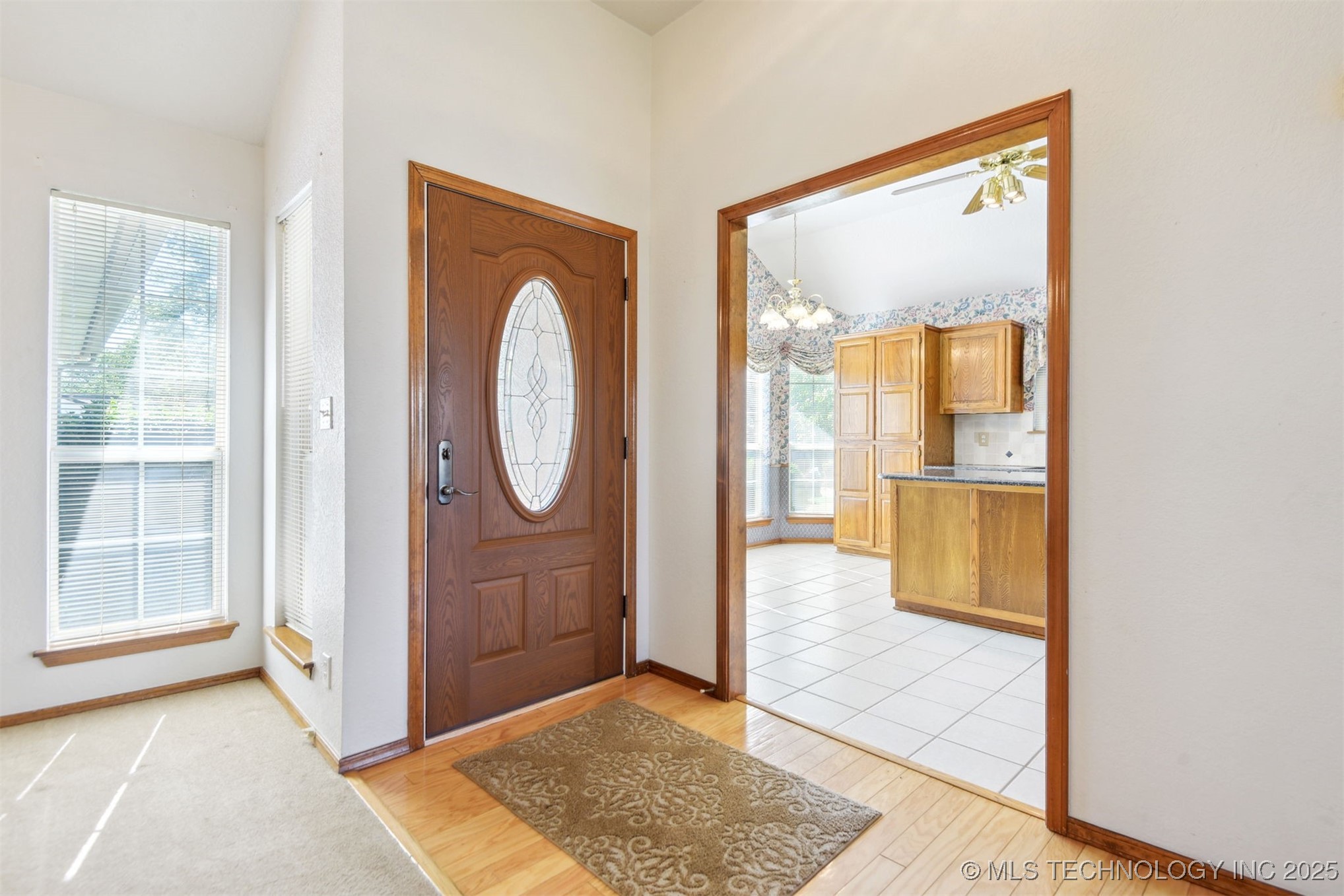 10716 S 83rd East Avenue Property Photo 4