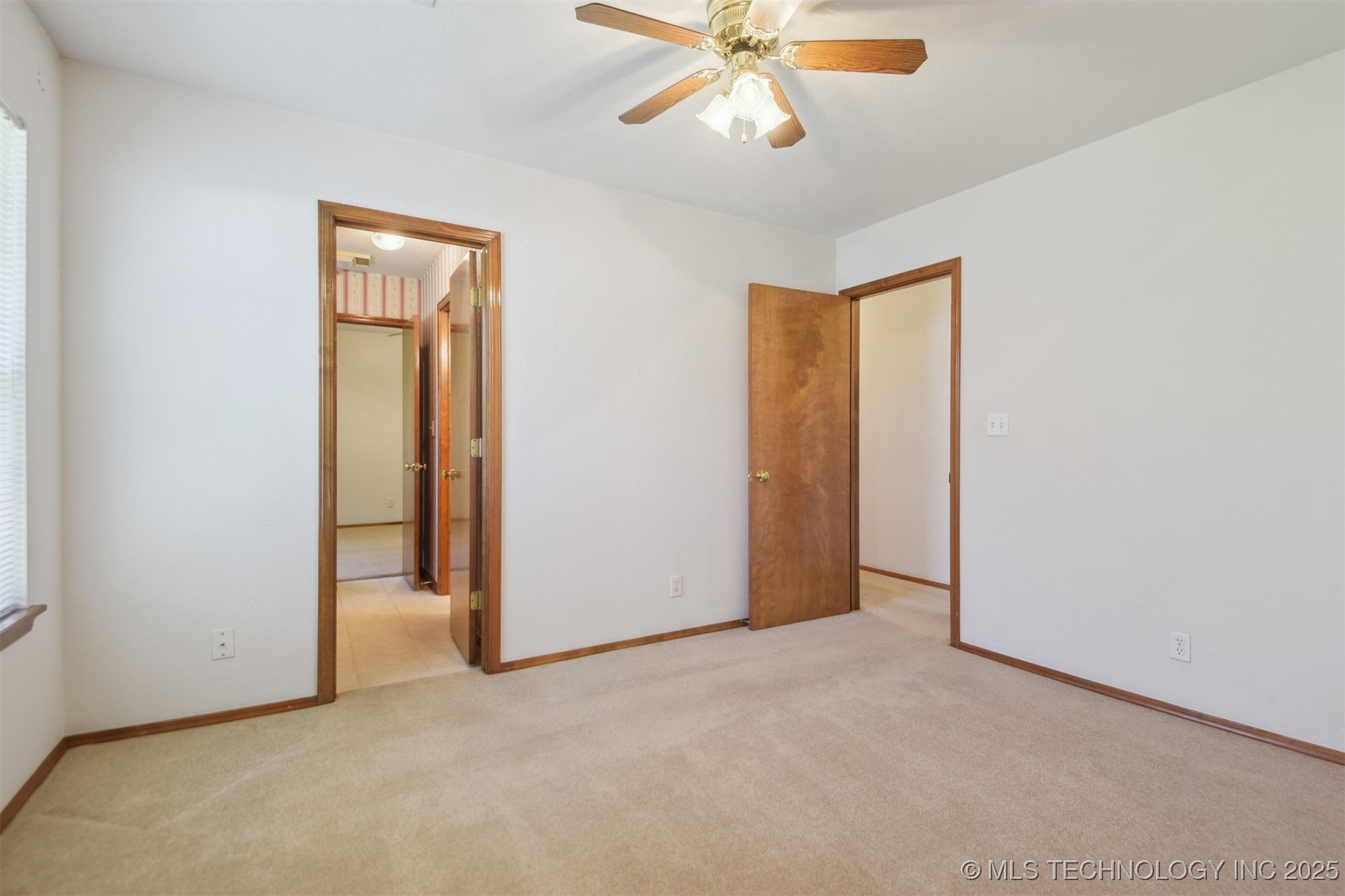 10716 S 83rd East Avenue Property Photo 29