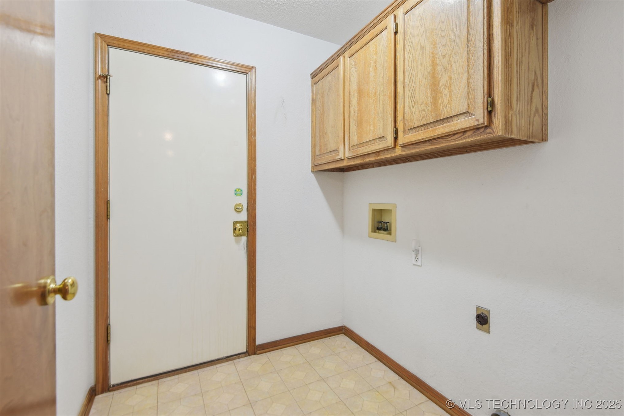 10716 S 83rd East Avenue Property Photo 30
