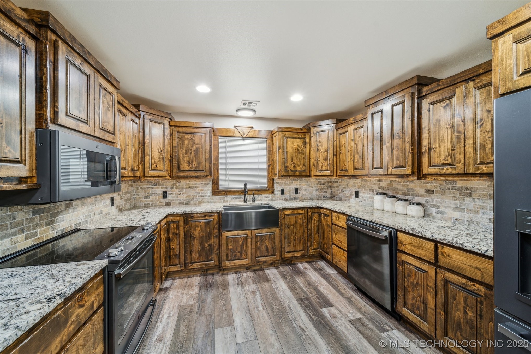 6164 E 578 Road Property Photo 9